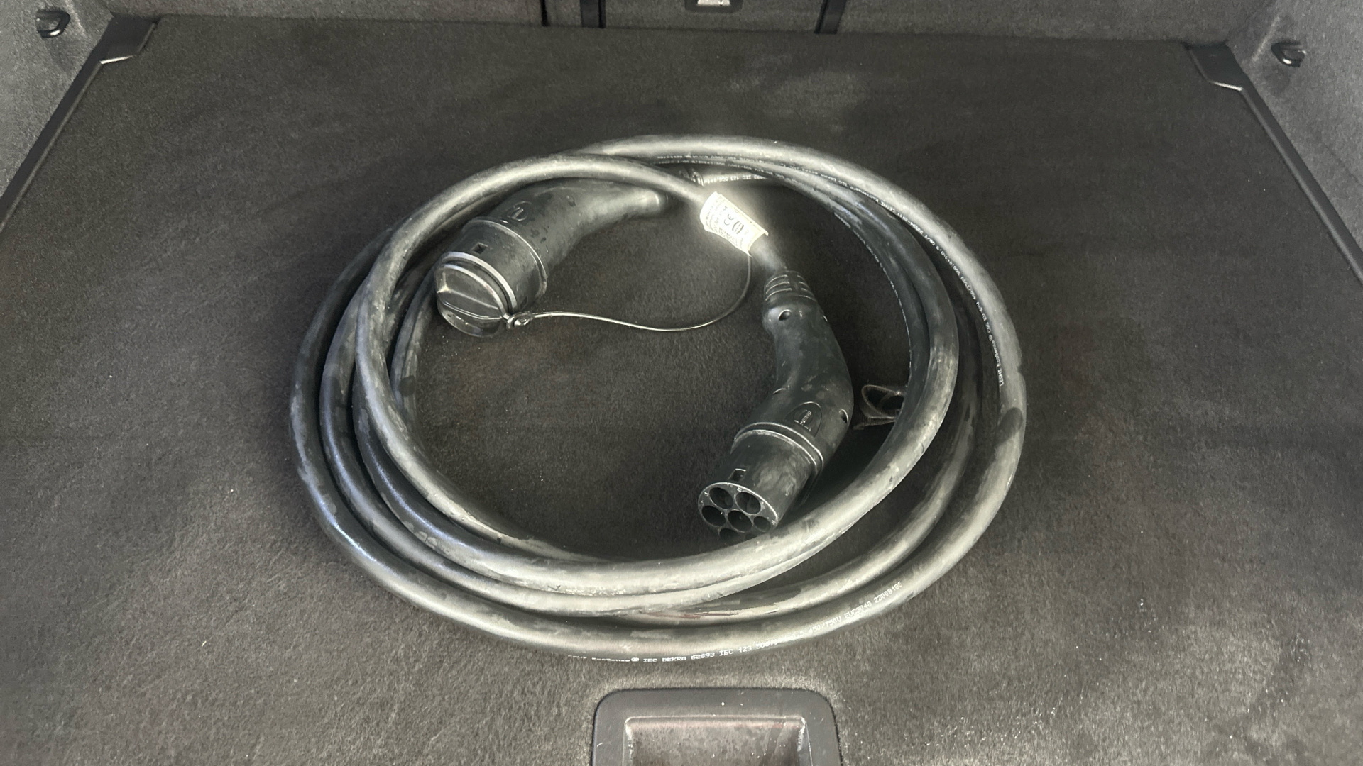 4027749 107KW Family Pro 58kWh 5dr Auto