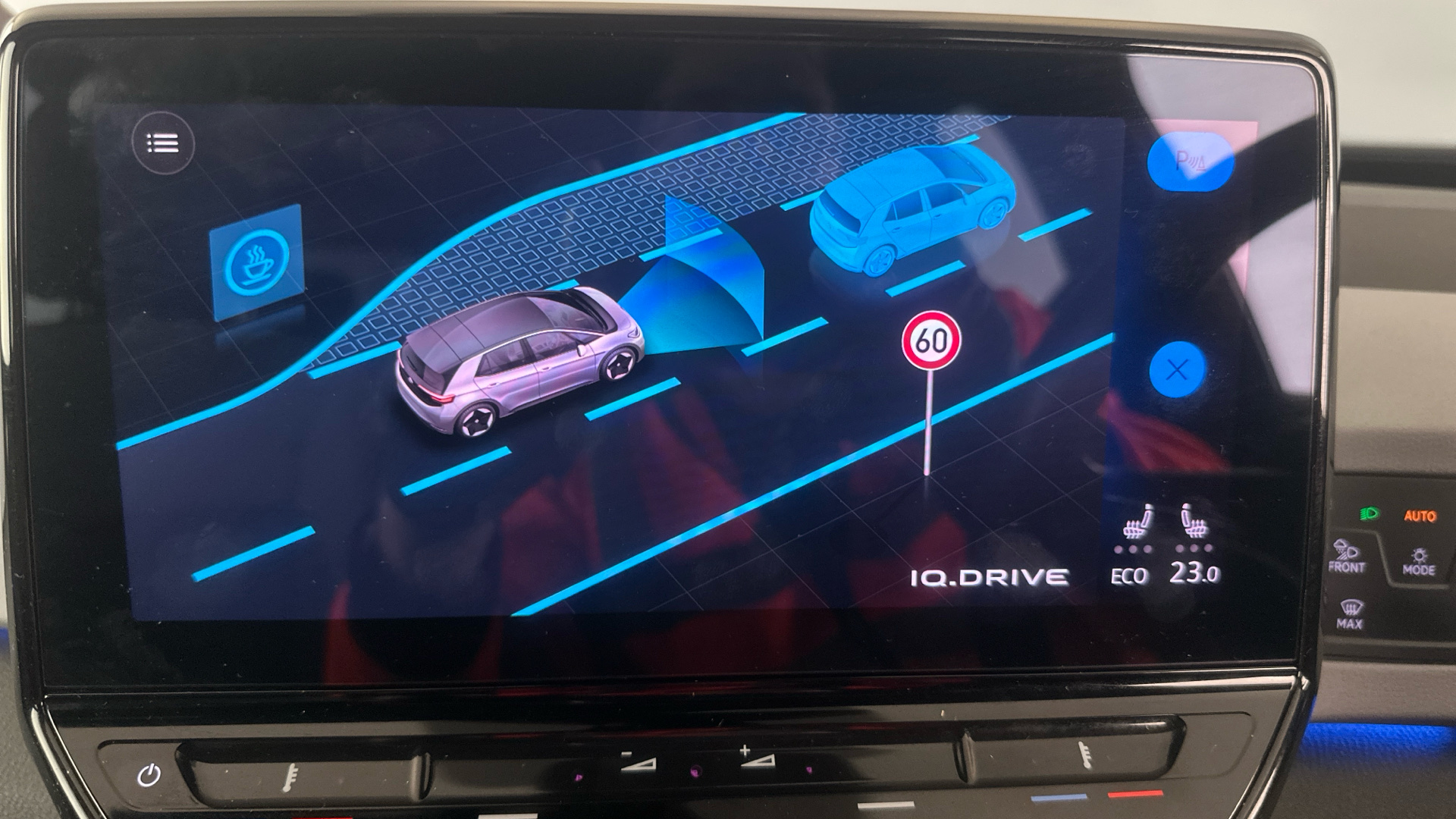 4027749 107KW Family Pro 58kWh 5dr Auto