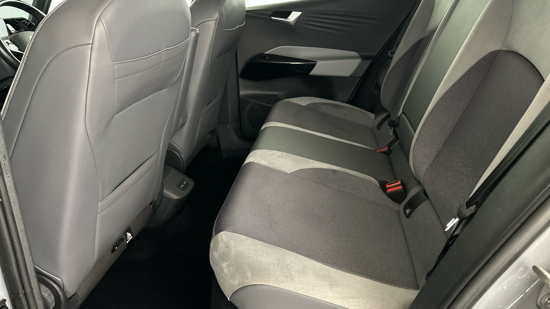 4049552 150kW Family Pro Performance 58kWh 5dr Auto