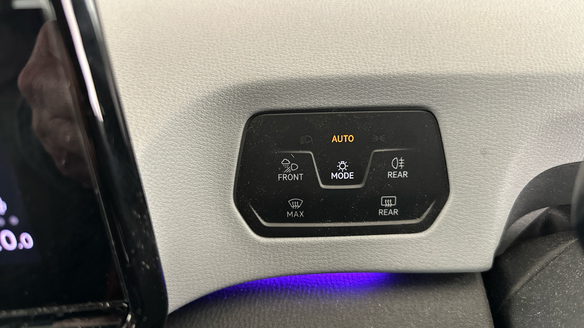 4049552 150kW Family Pro Performance 58kWh 5dr Auto