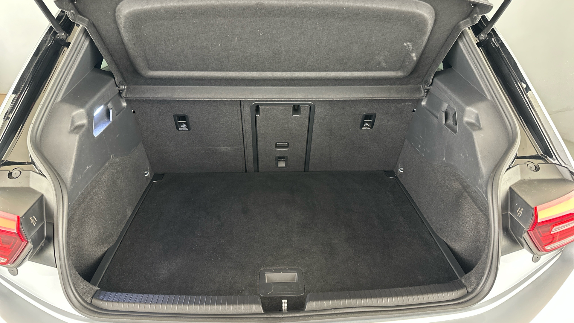 4020737 150kW Family Pro Performance 58kWh 5dr Auto