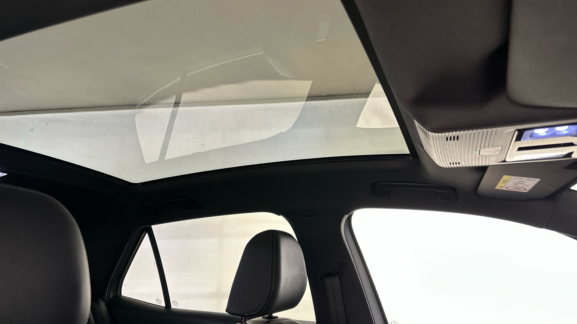 4020737 150kW Family Pro Performance 58kWh 5dr Auto