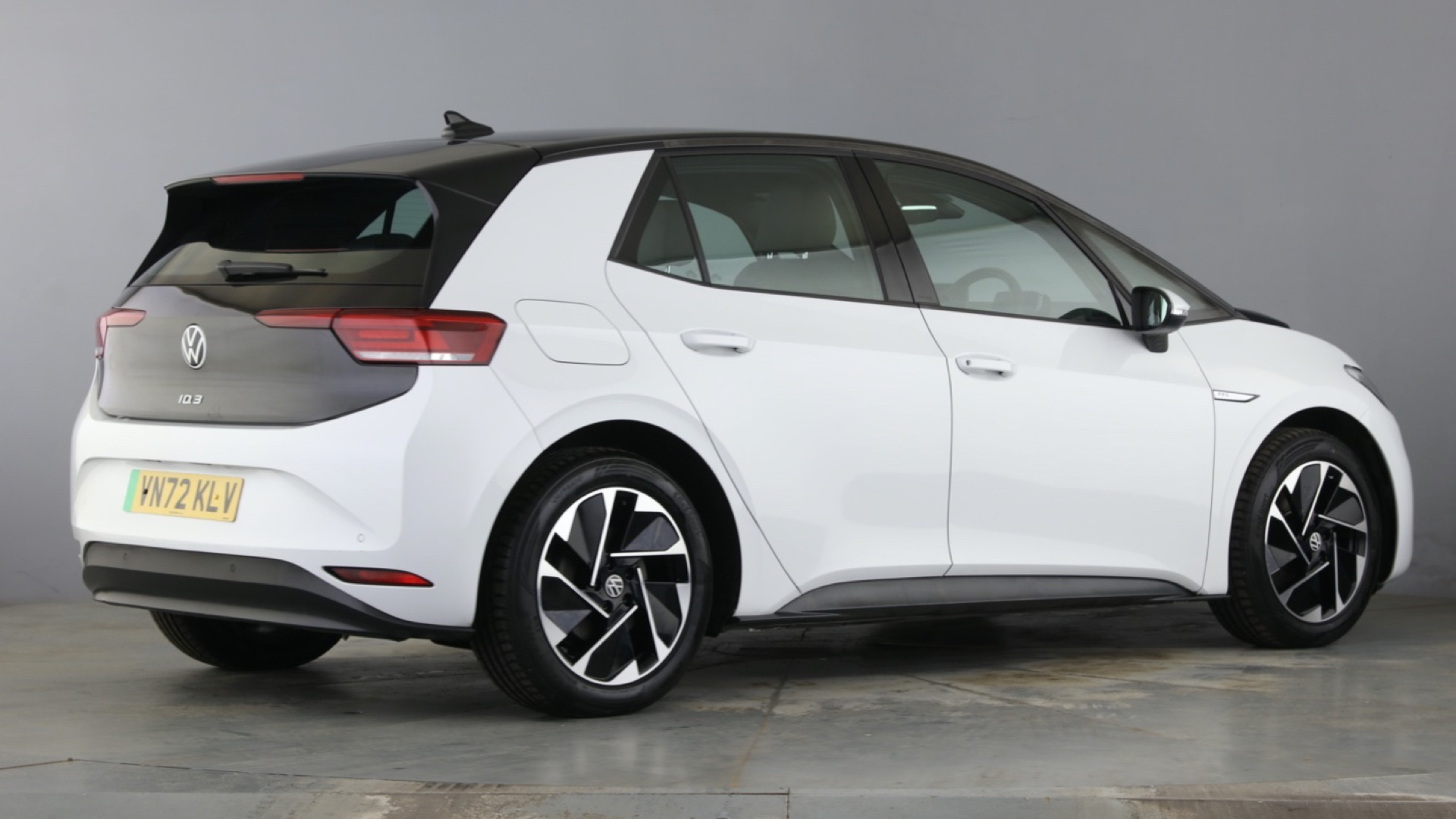 4027753 150kW Life Pro Performance 58kWh 5dr Auto