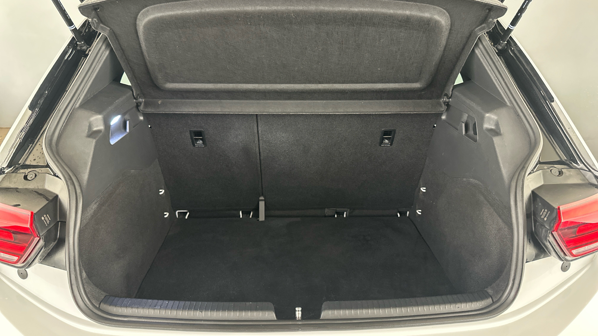 4027753 150kW Life Pro Performance 58kWh 5dr Auto