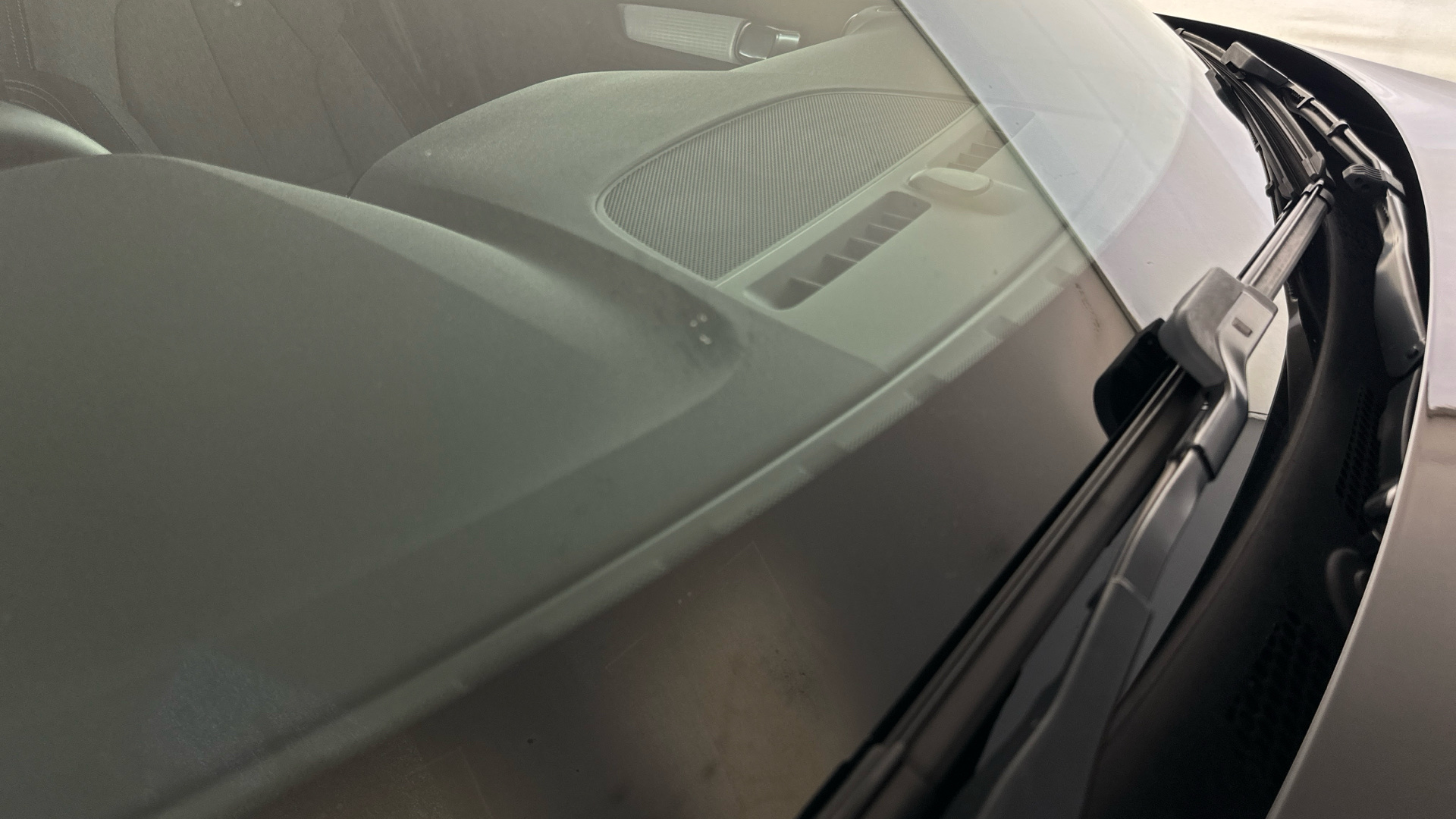 4049538 2.0 B3P Plus Dark 5dr Auto