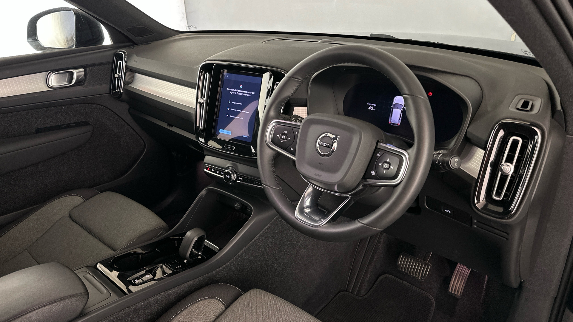 4049538 2.0 B3P Plus Dark 5dr Auto