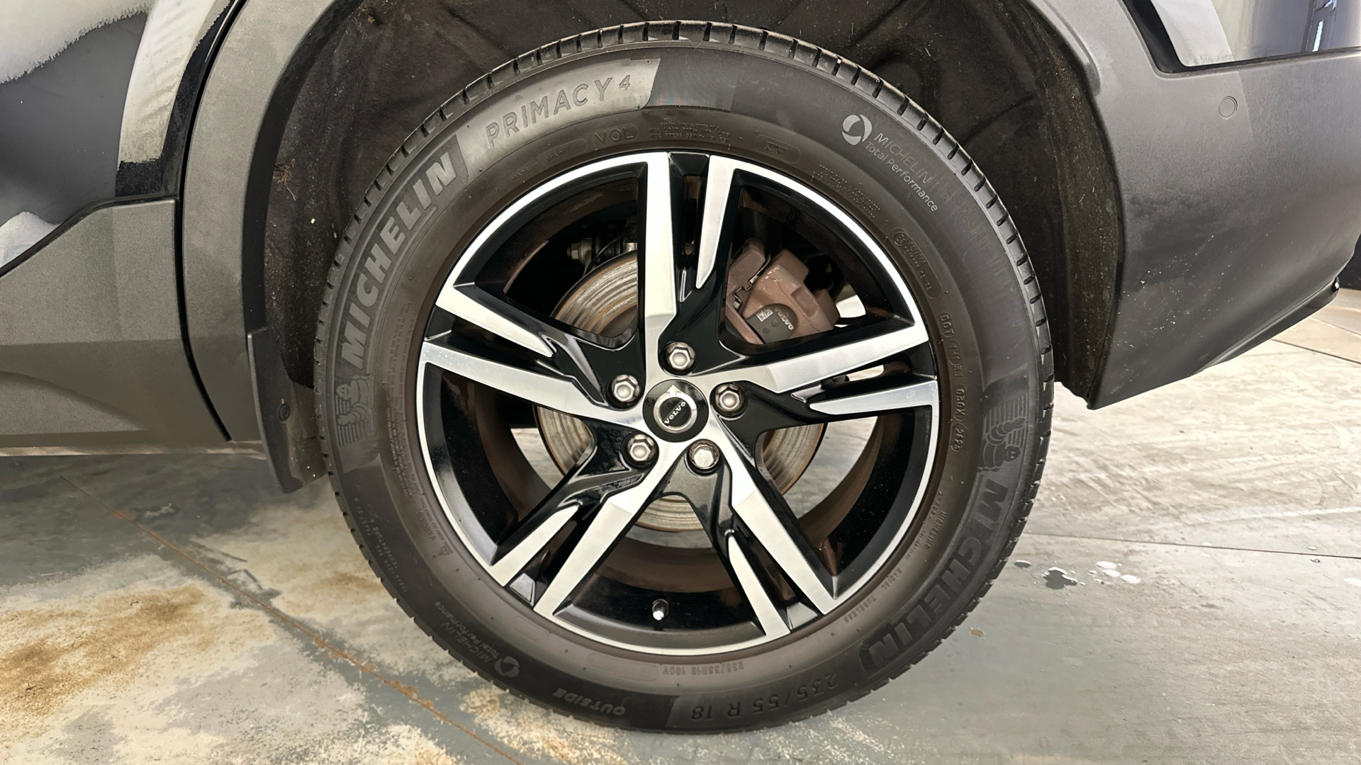 4049538 2.0 B3P Plus Dark 5dr Auto