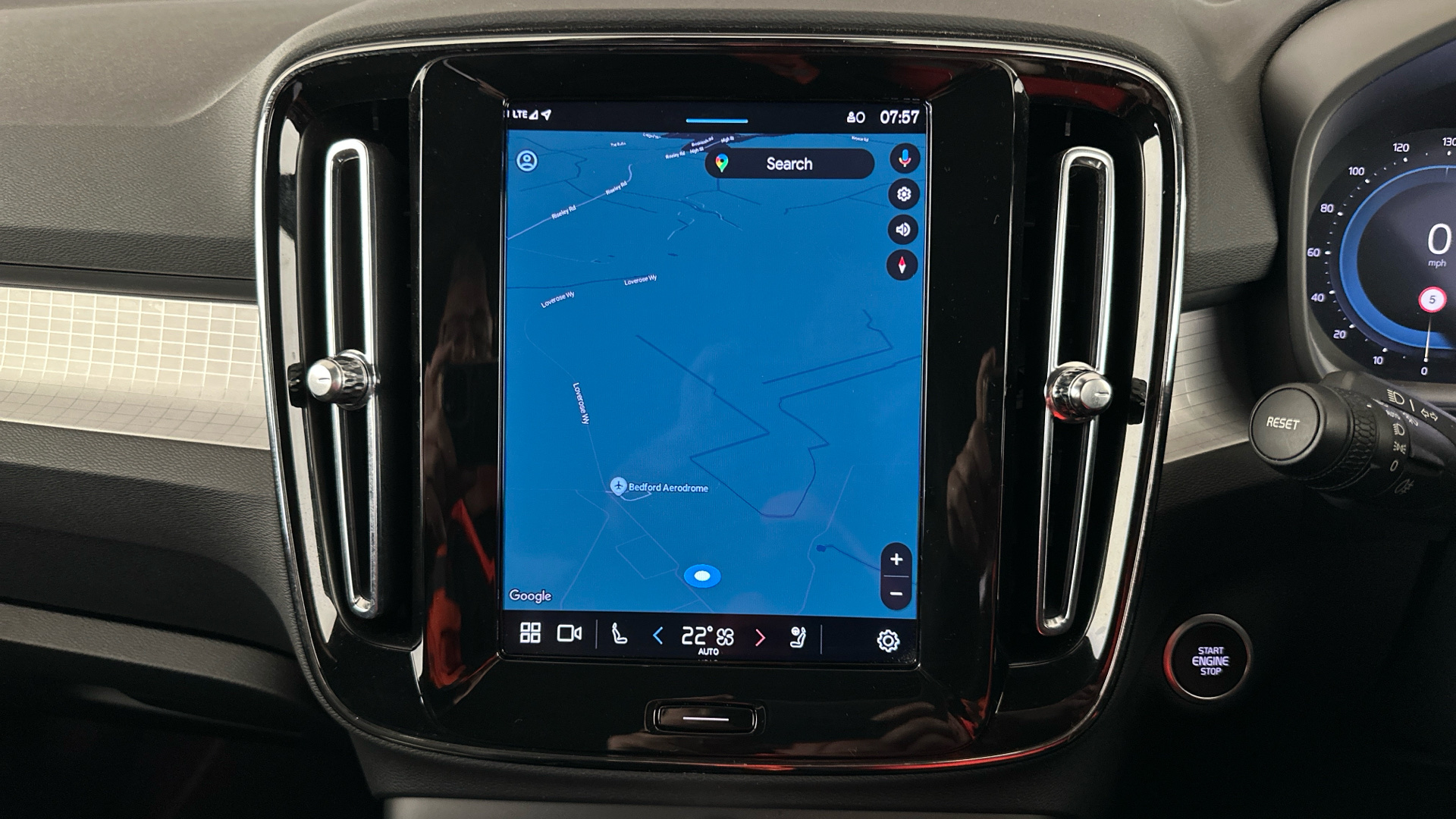 4049538 2.0 B3P Plus Dark 5dr Auto