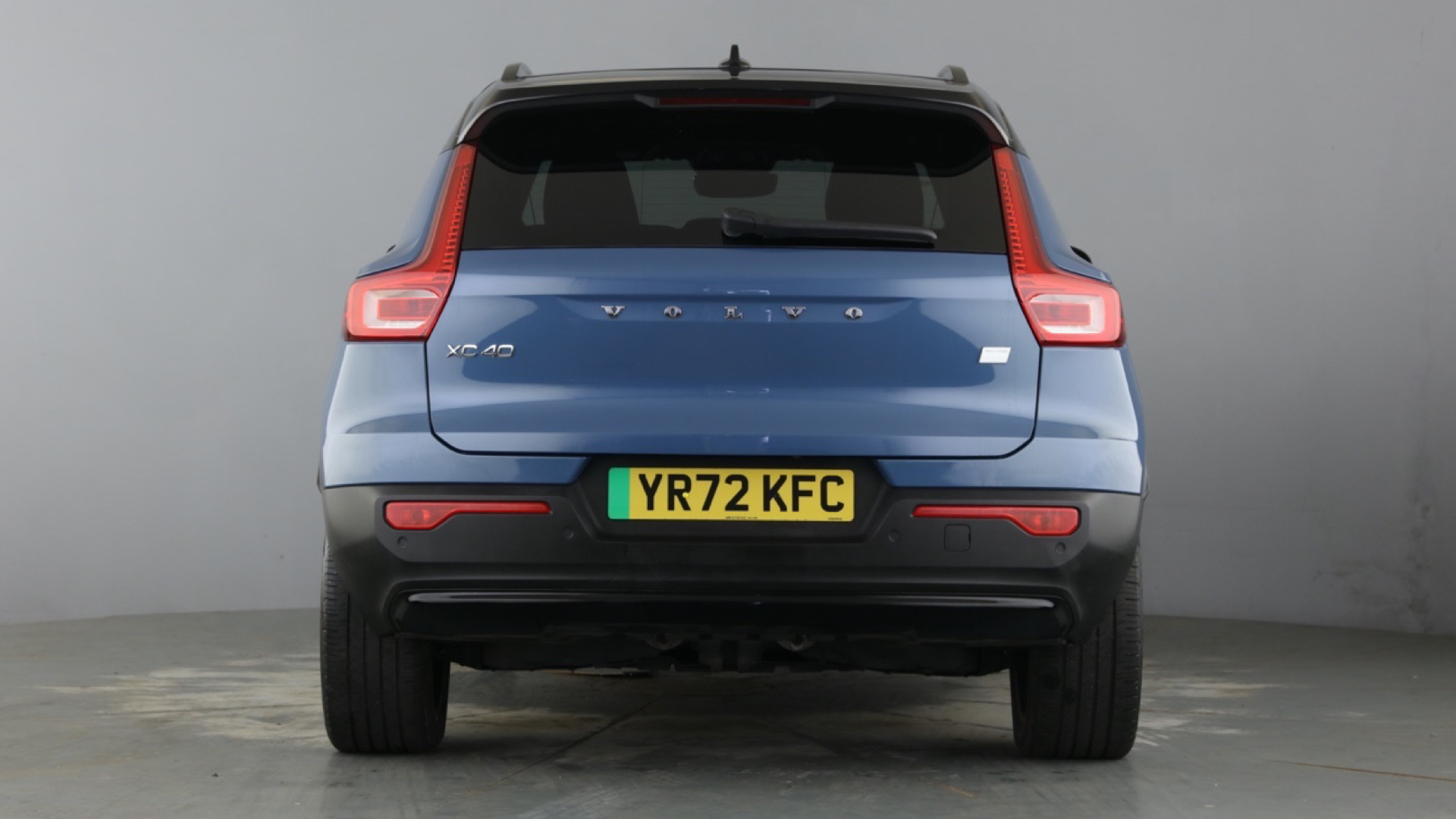 4020726 170kW Recharge Plus 69kWh 5dr Auto