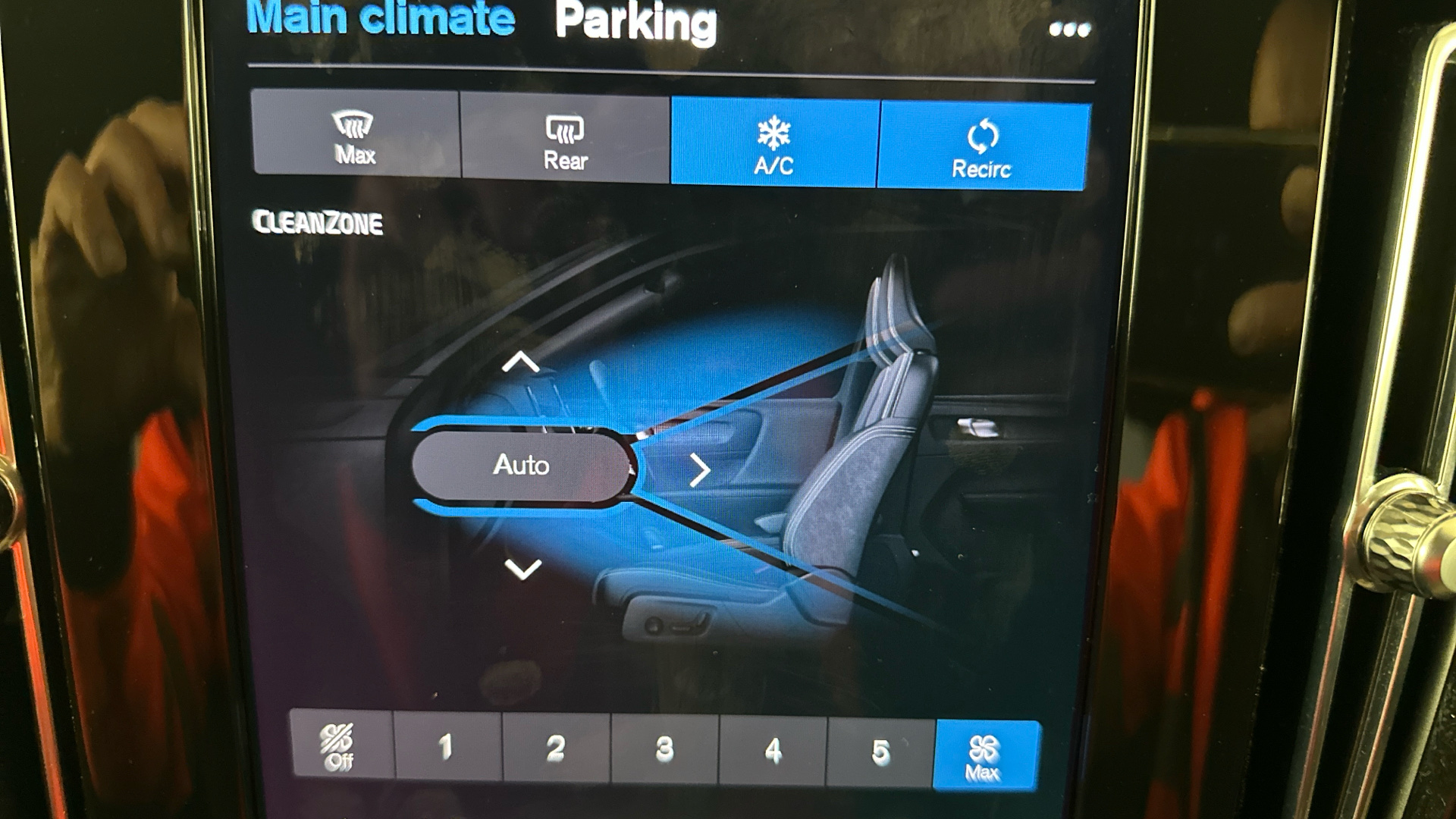 4020726 170kW Recharge Plus 69kWh 5dr Auto