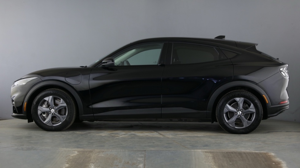 FORD MUSTANG MACH-E Image 2