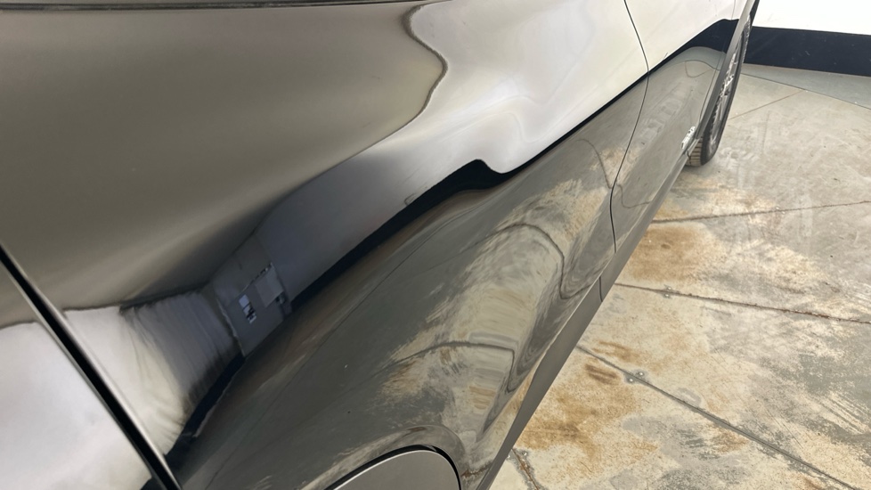 FORD MUSTANG MACH-E Dent