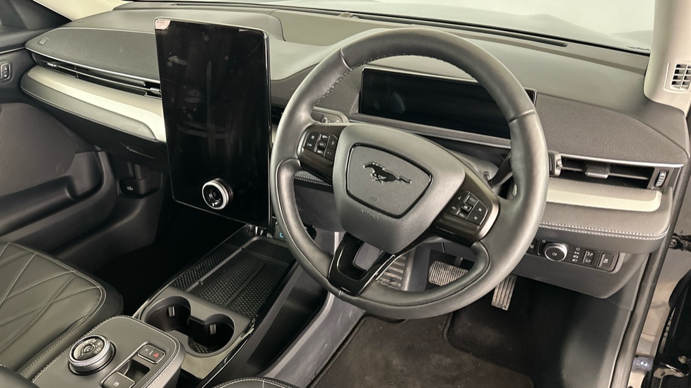 FORD MUSTANG MACH-E Image 9