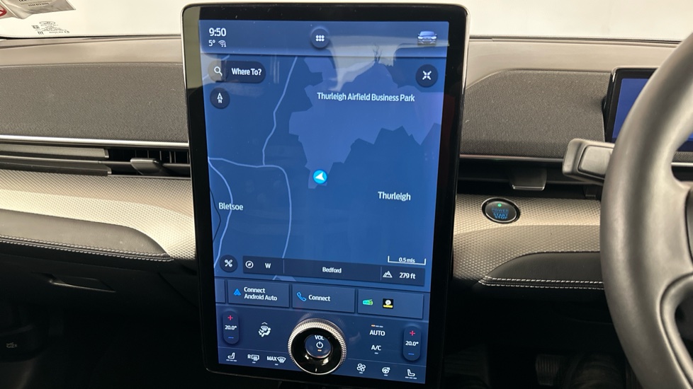 FORD MUSTANG MACH-E Image 12