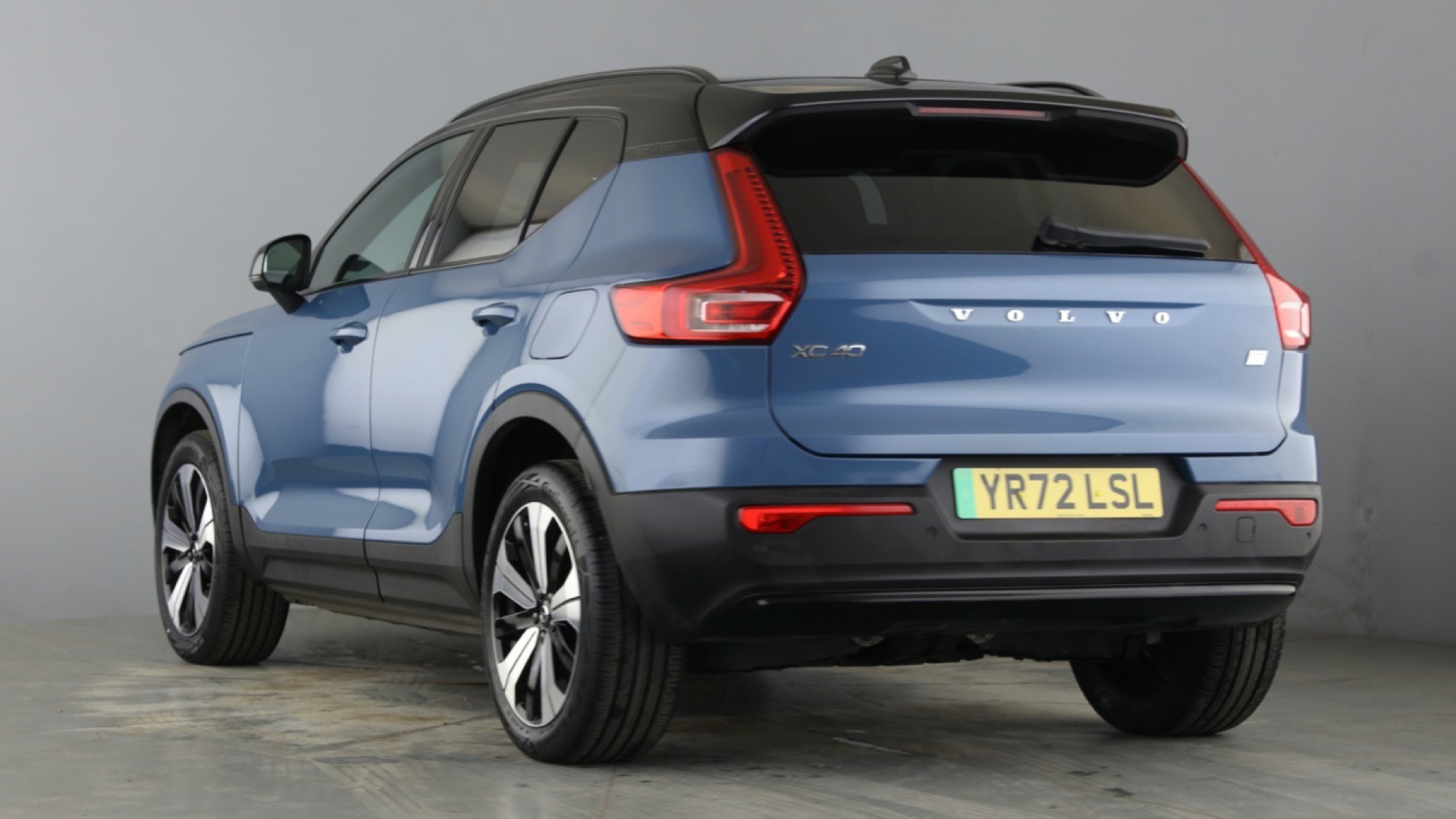 4020926 170kW Recharge Plus 69kWh 5dr Auto