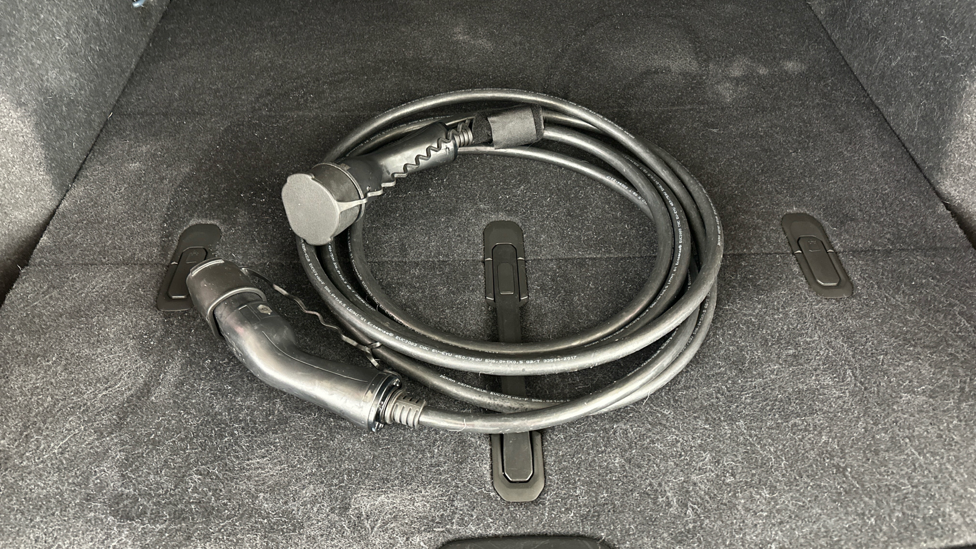 4020926 170kW Recharge Plus 69kWh 5dr Auto