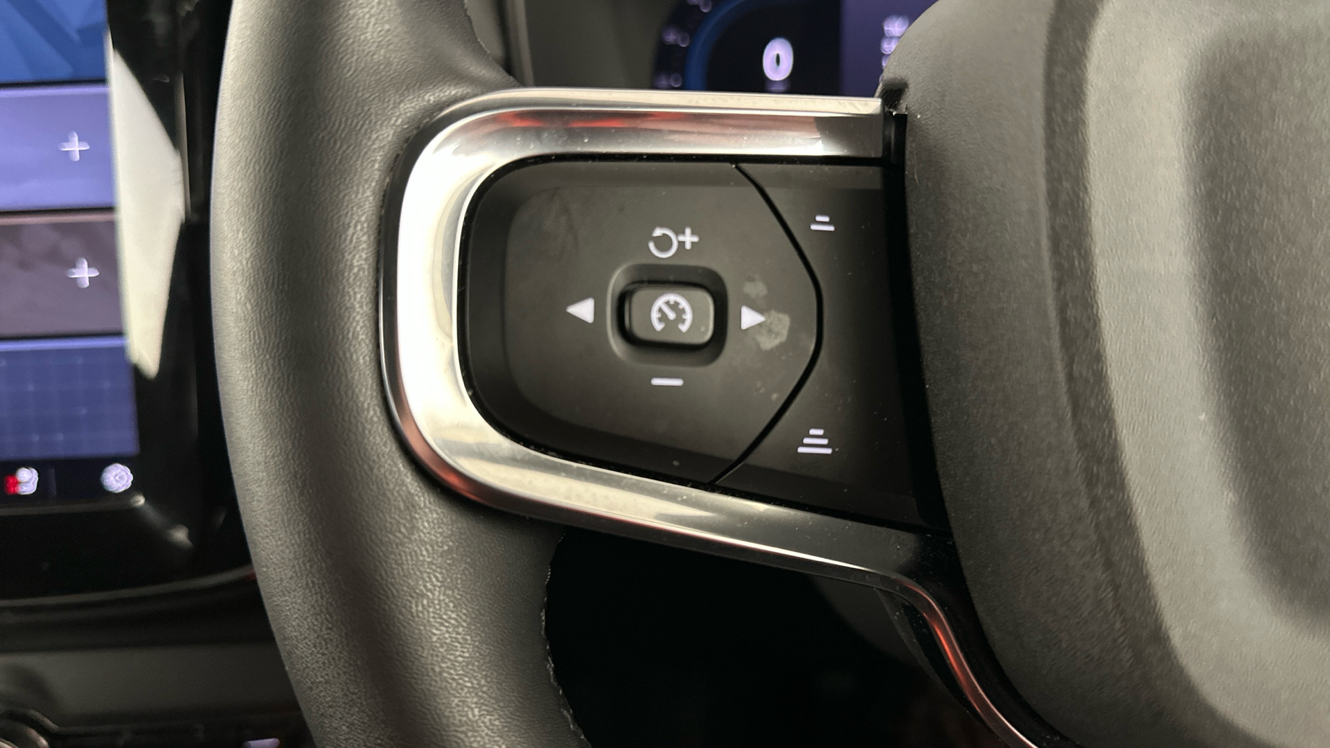 4020926 170kW Recharge Plus 69kWh 5dr Auto