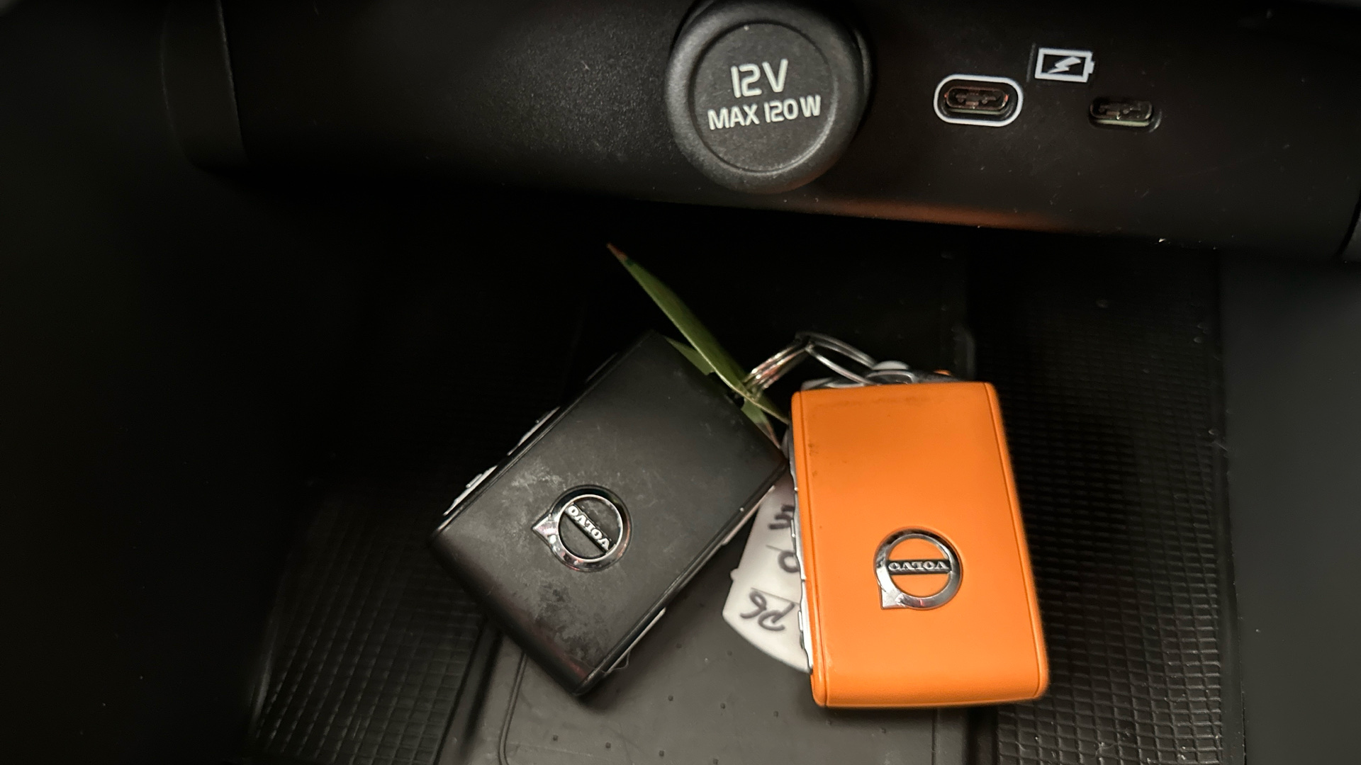 4020926 170kW Recharge Plus 69kWh 5dr Auto