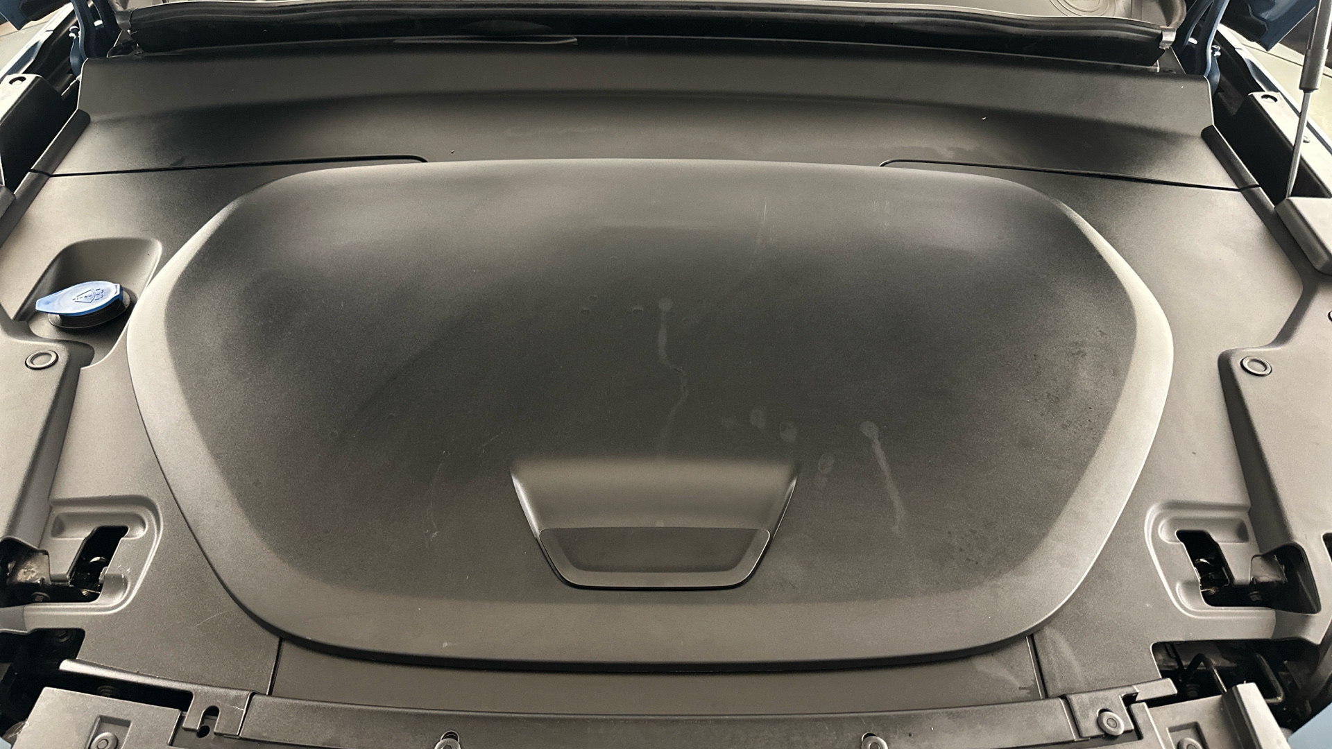 4020718 170kW Recharge Plus 69kWh 5dr Auto