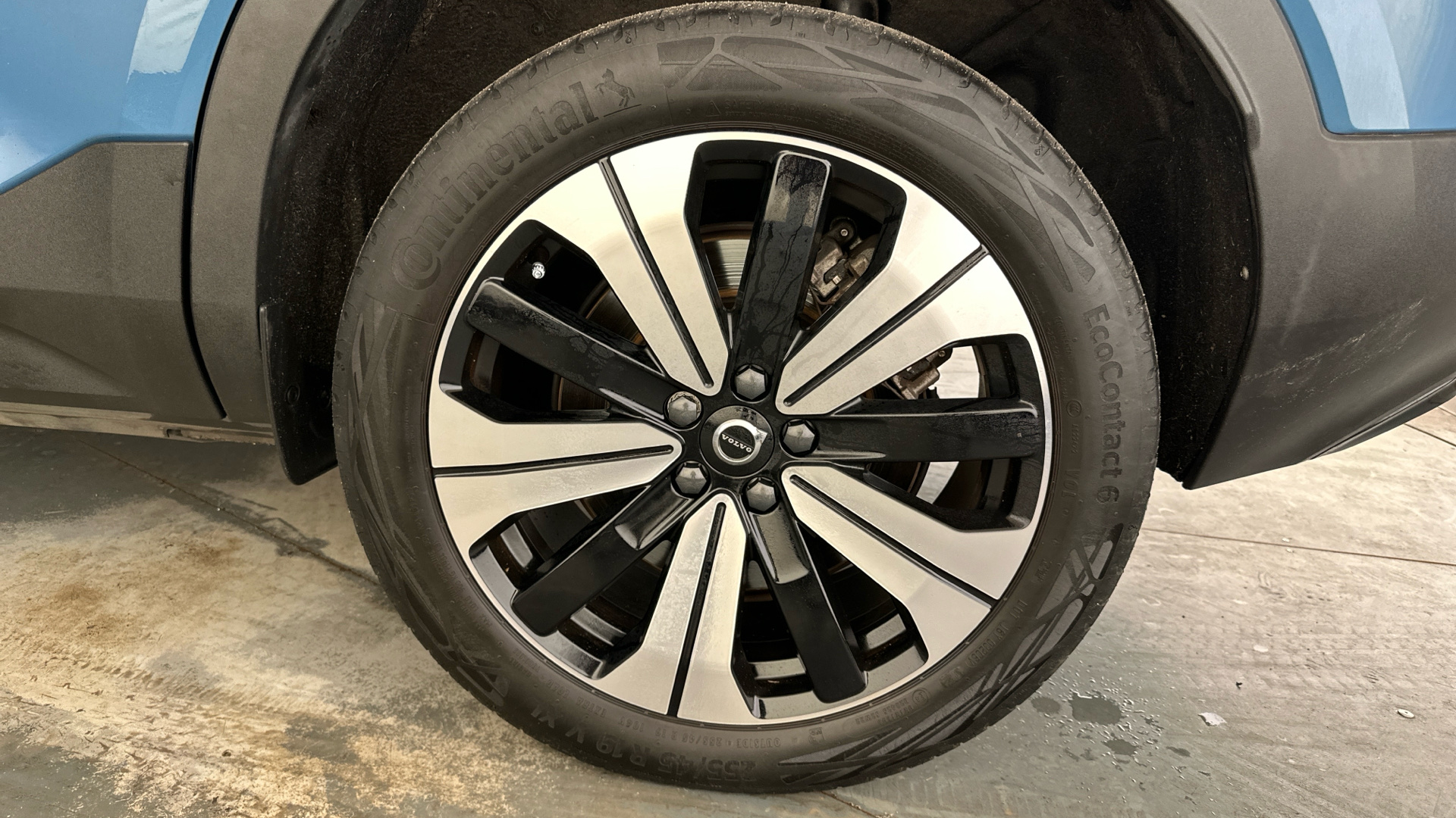 4020718 170kW Recharge Plus 69kWh 5dr Auto