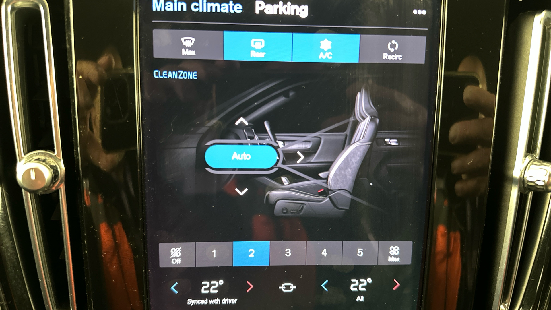 4020718 170kW Recharge Plus 69kWh 5dr Auto