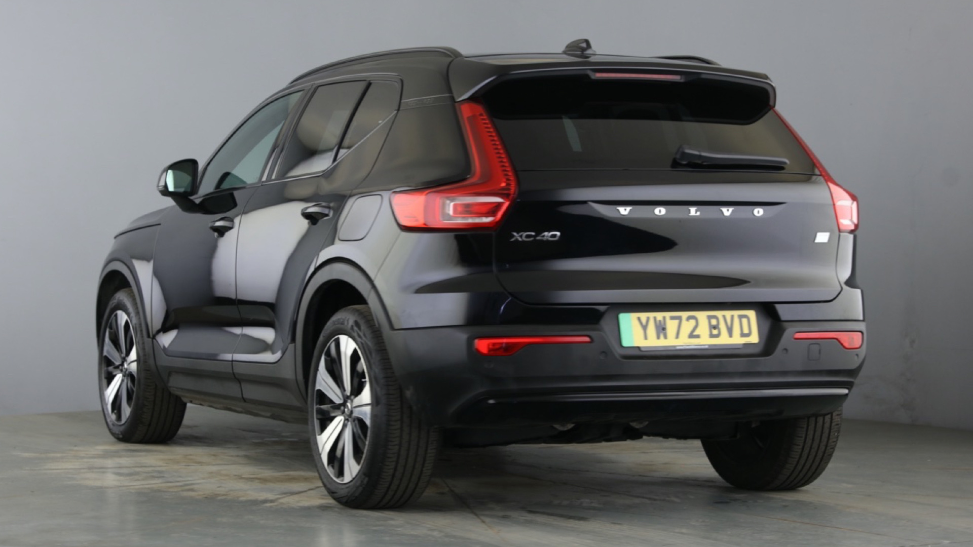 4021002 170kW Recharge Plus 69kWh 5dr Auto