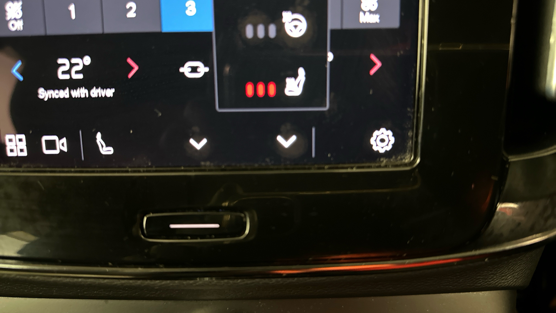 4021002 170kW Recharge Plus 69kWh 5dr Auto