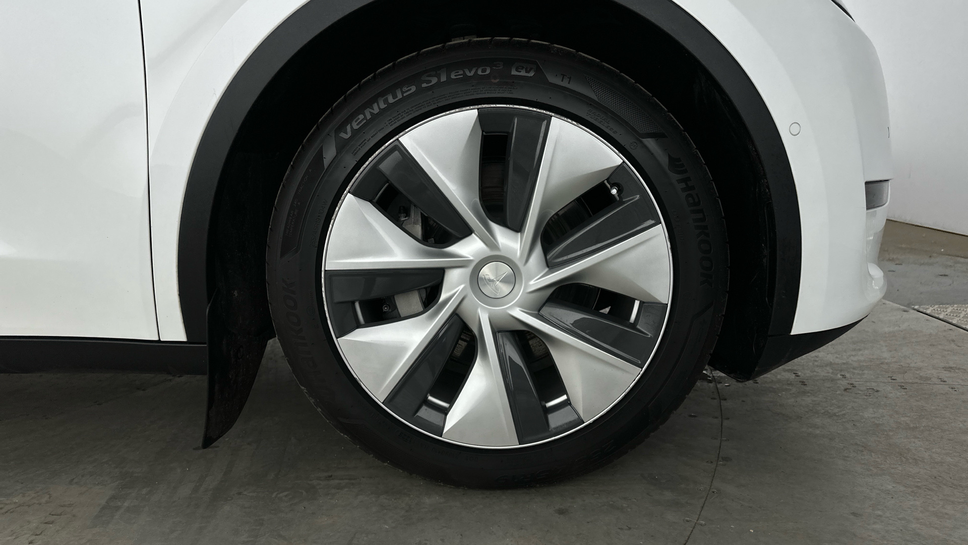 4020875 Long Range AWD 5dr Auto