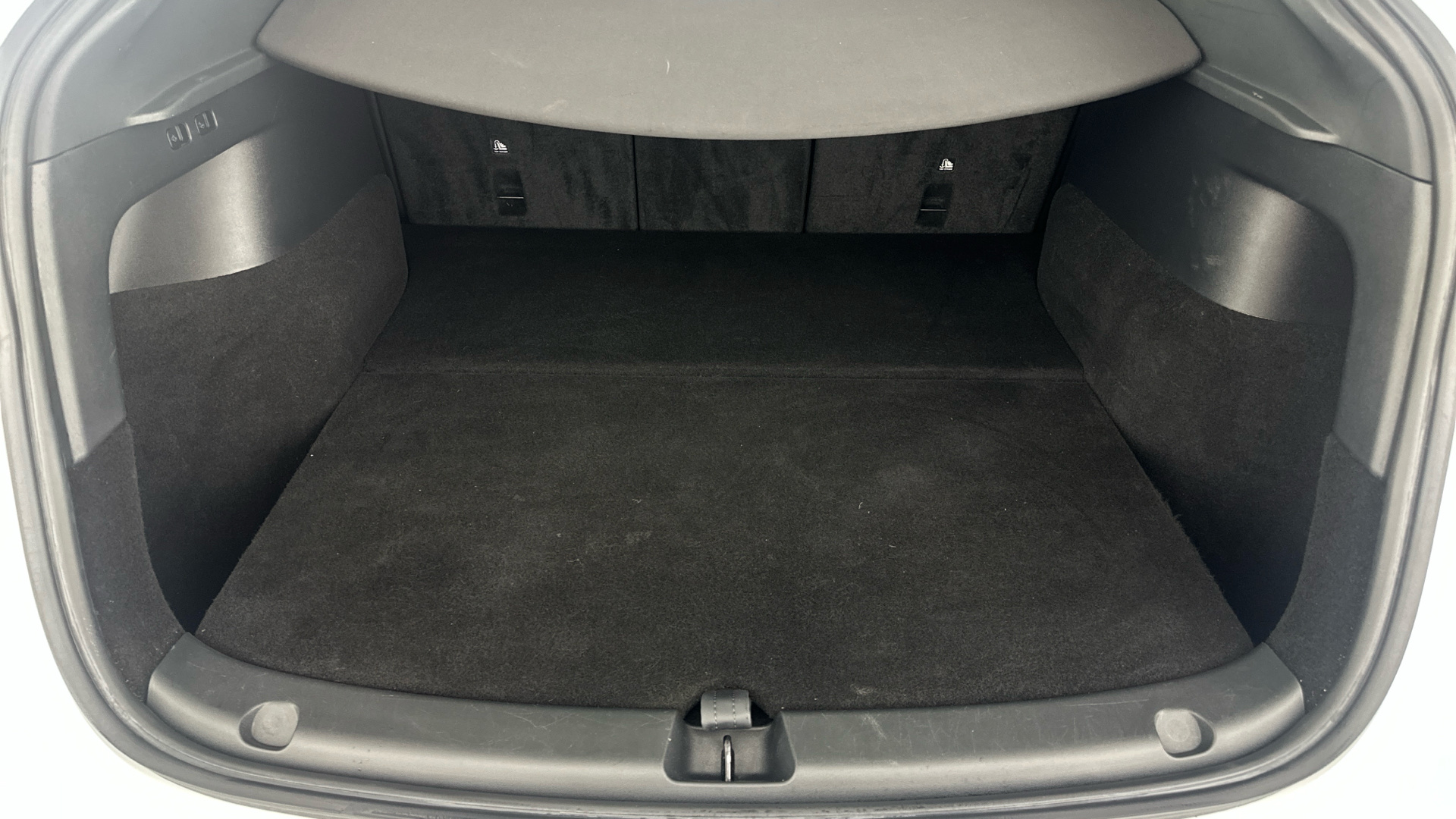 4020833 Long Range AWD 5dr Auto