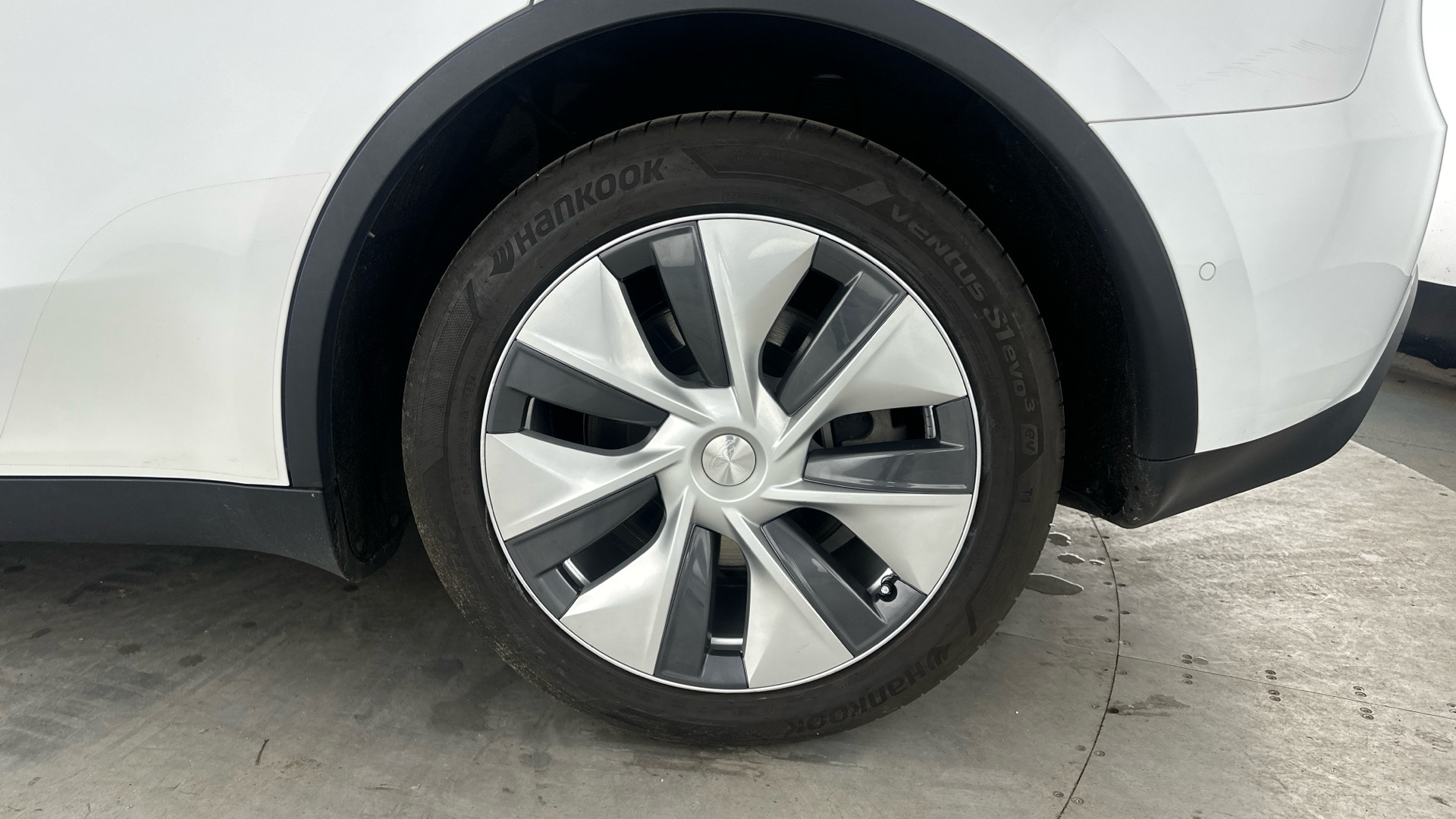 4020833 Long Range AWD 5dr Auto