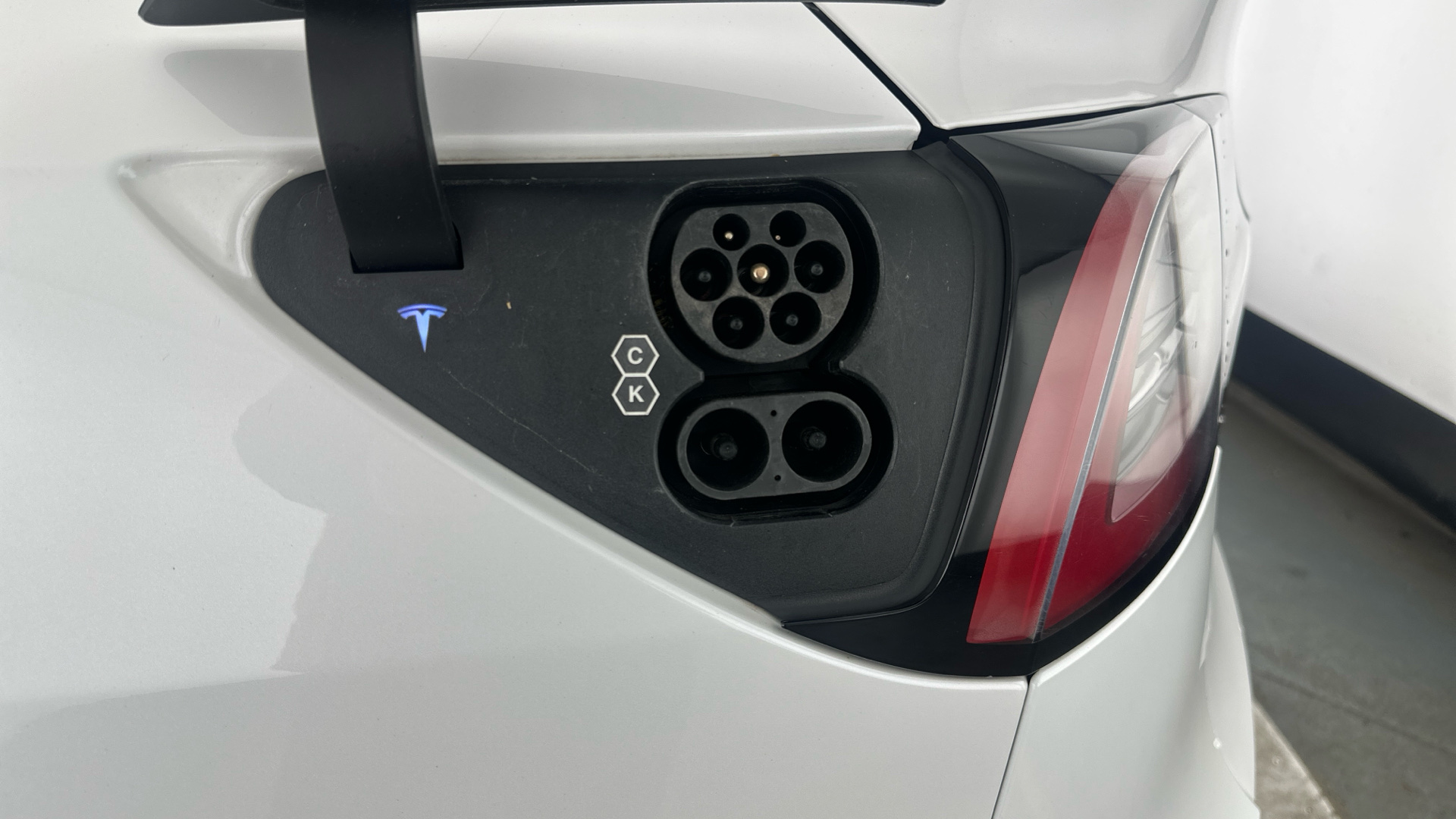 4020833 Long Range AWD 5dr Auto