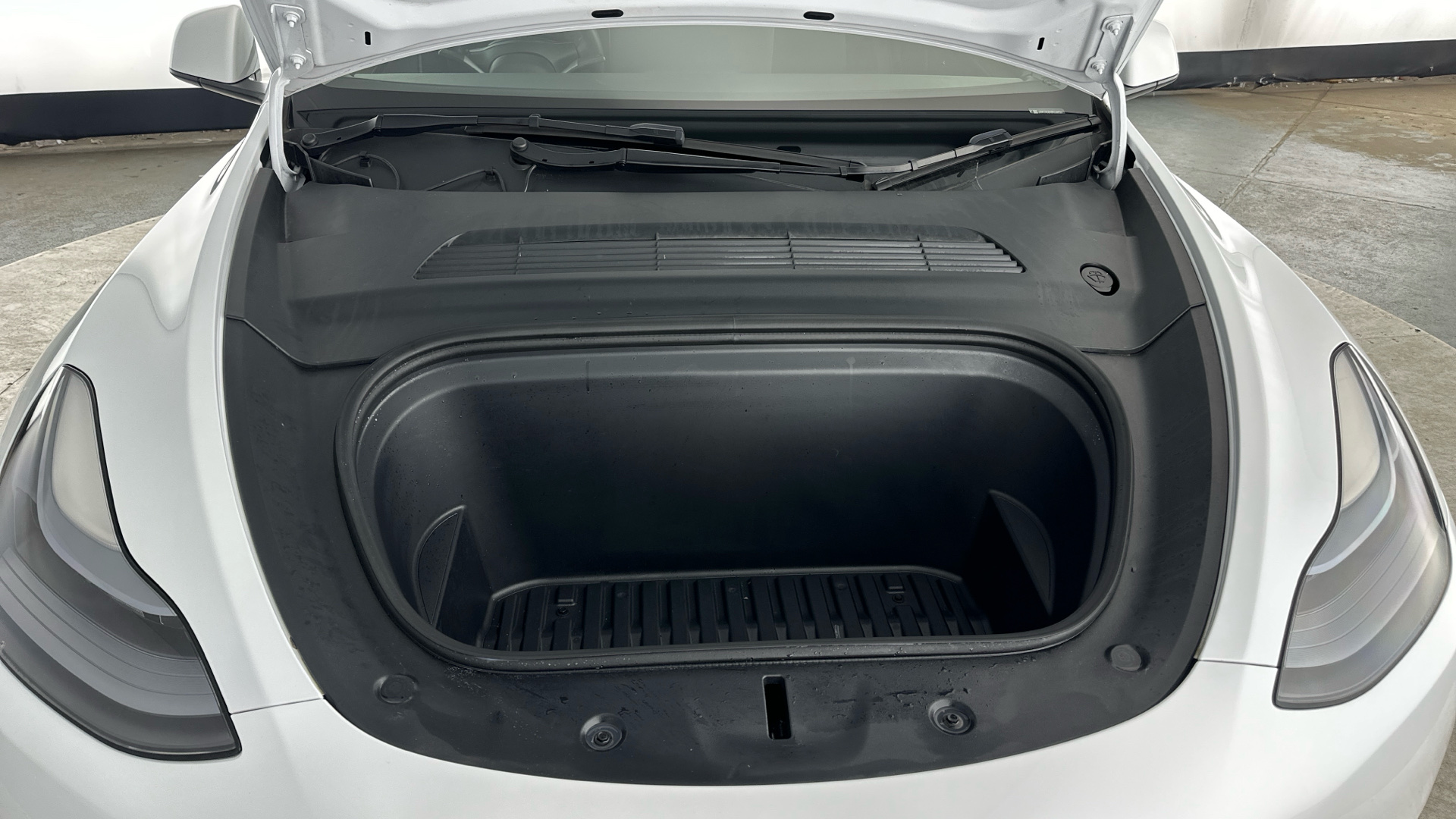 4027683 Long Range AWD 5dr Auto