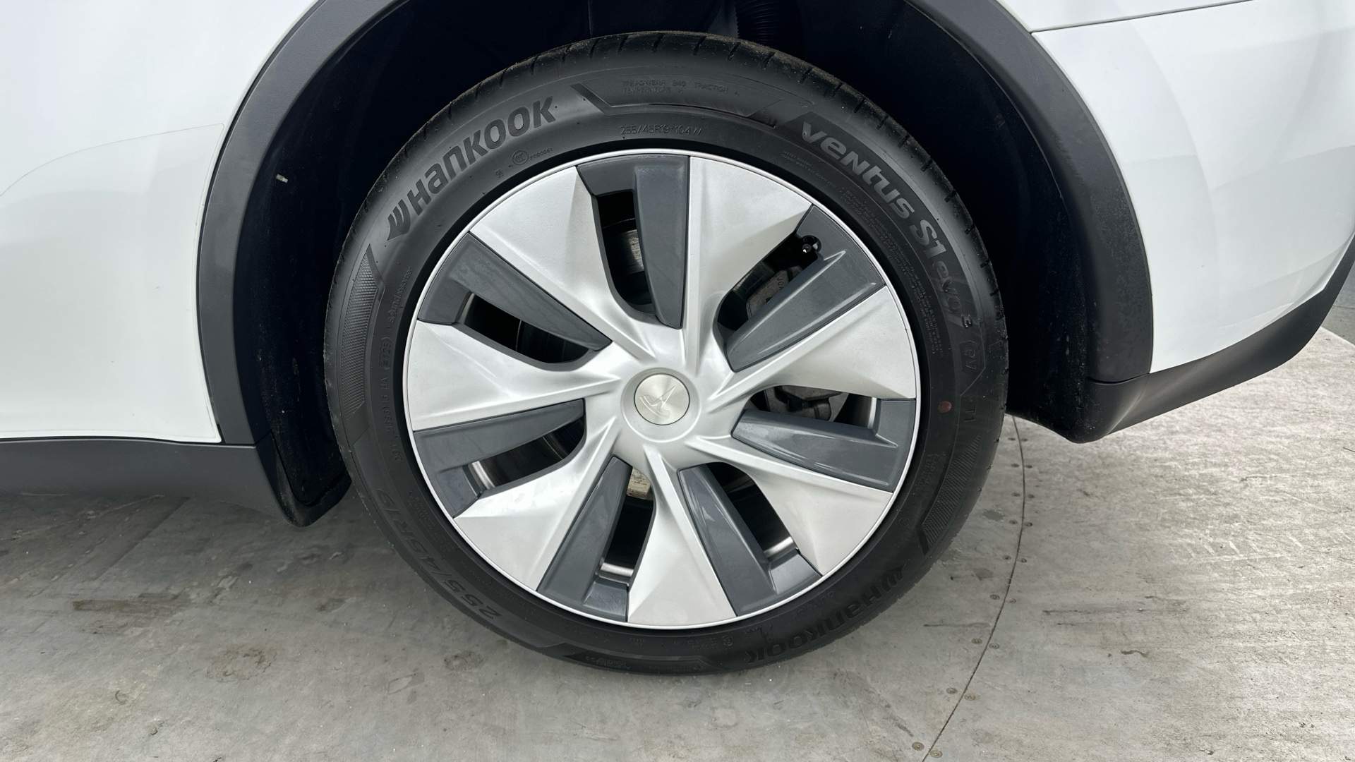 4027683 Long Range AWD 5dr Auto