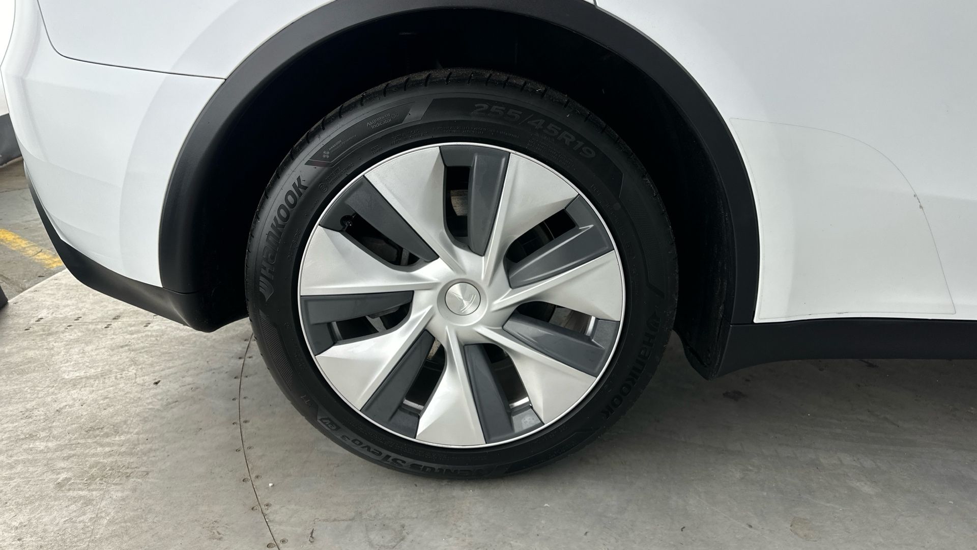 4027683 Long Range AWD 5dr Auto