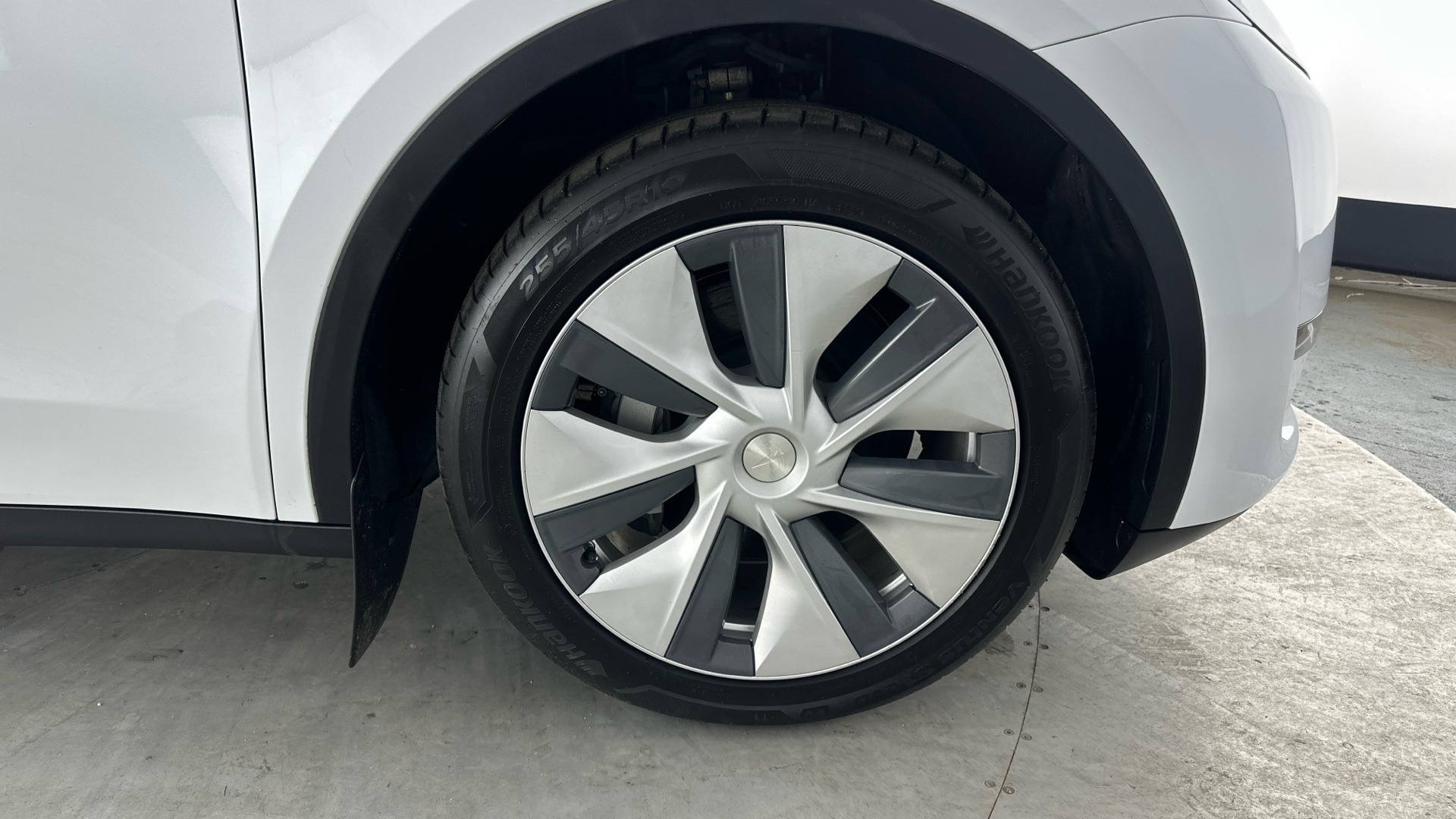 4027683 Long Range AWD 5dr Auto