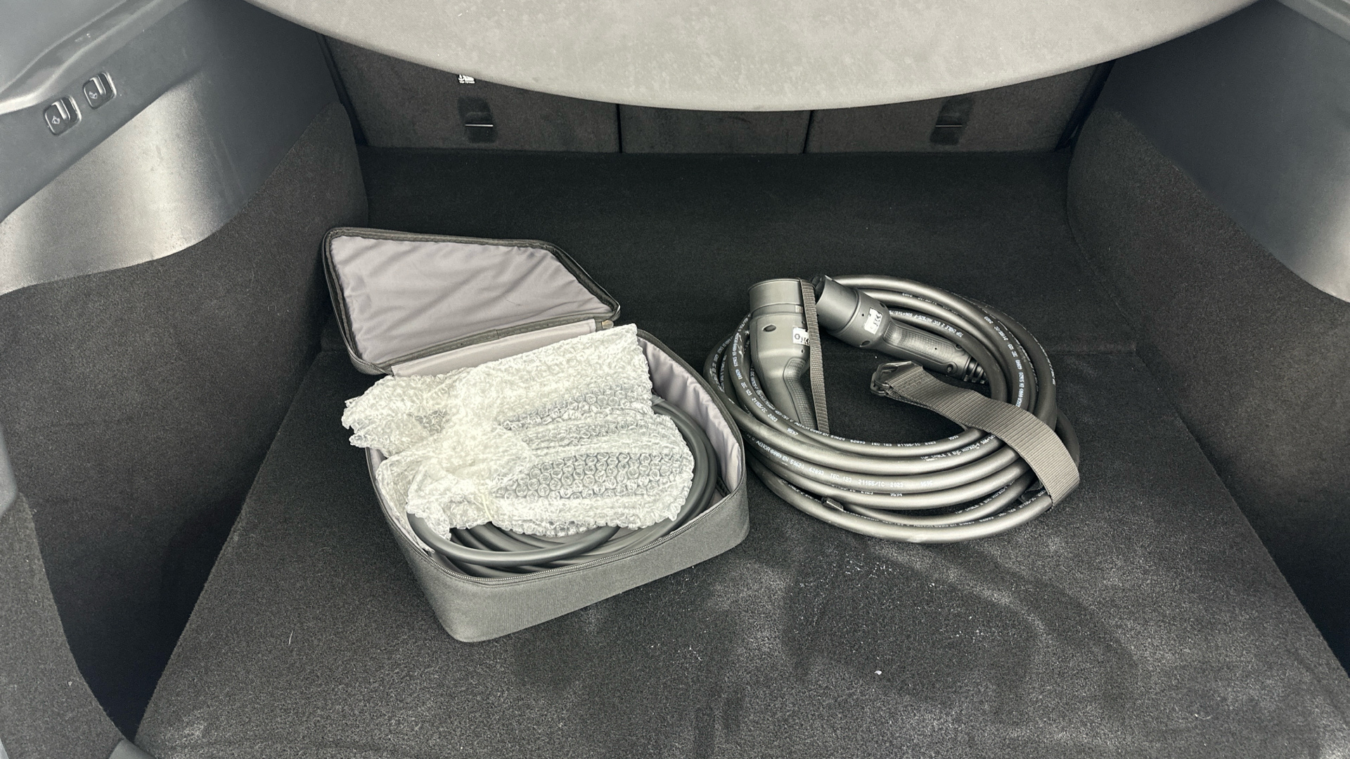 4027683 Long Range AWD 5dr Auto