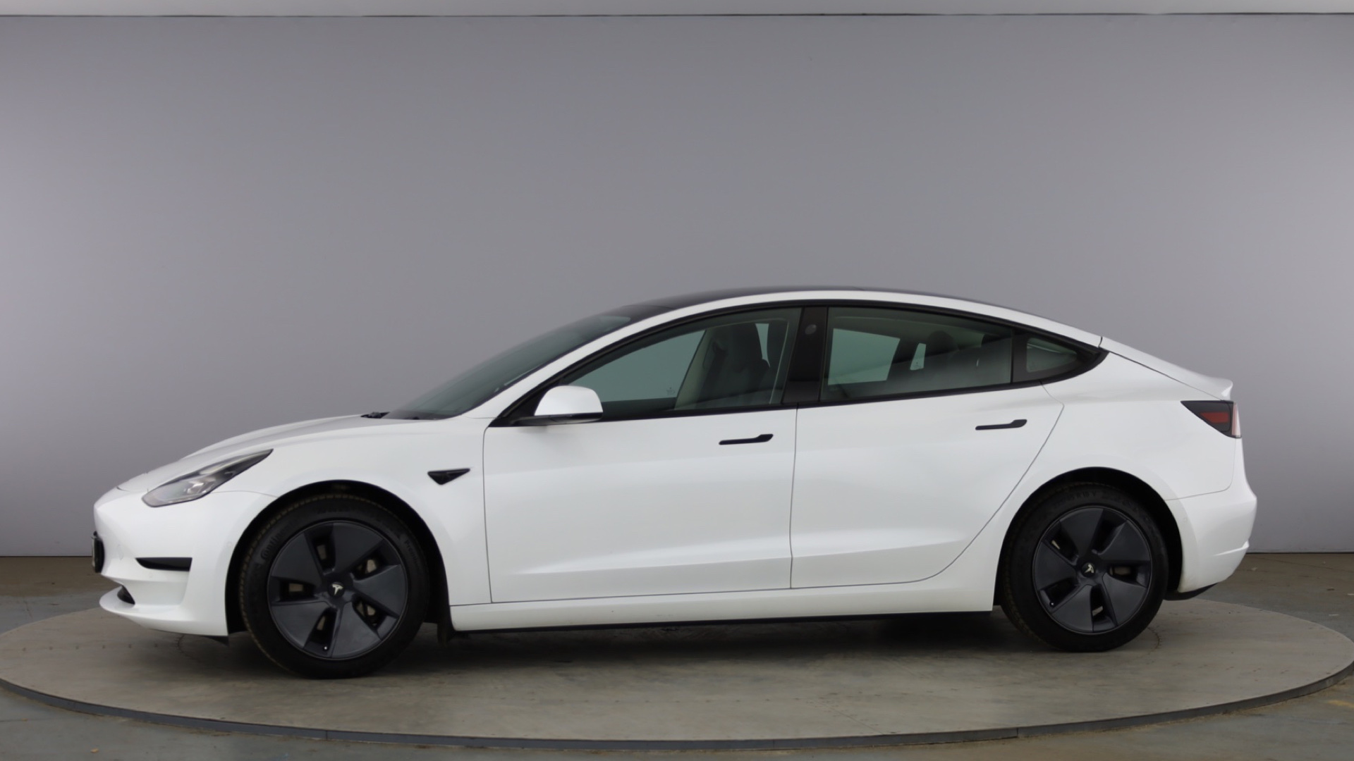 Standard Plus 4dr Auto [2021]