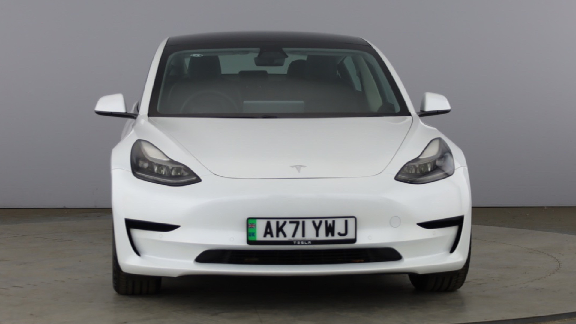 4058355 Standard Plus 4dr Auto