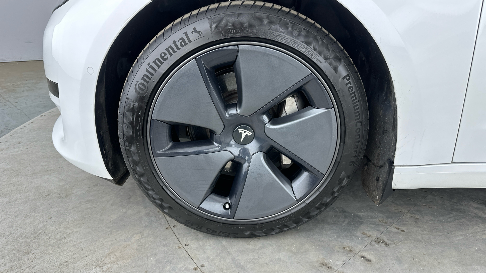 4058355 Standard Plus 4dr Auto