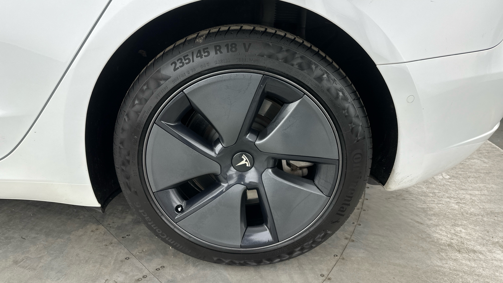 4058355 Standard Plus 4dr Auto