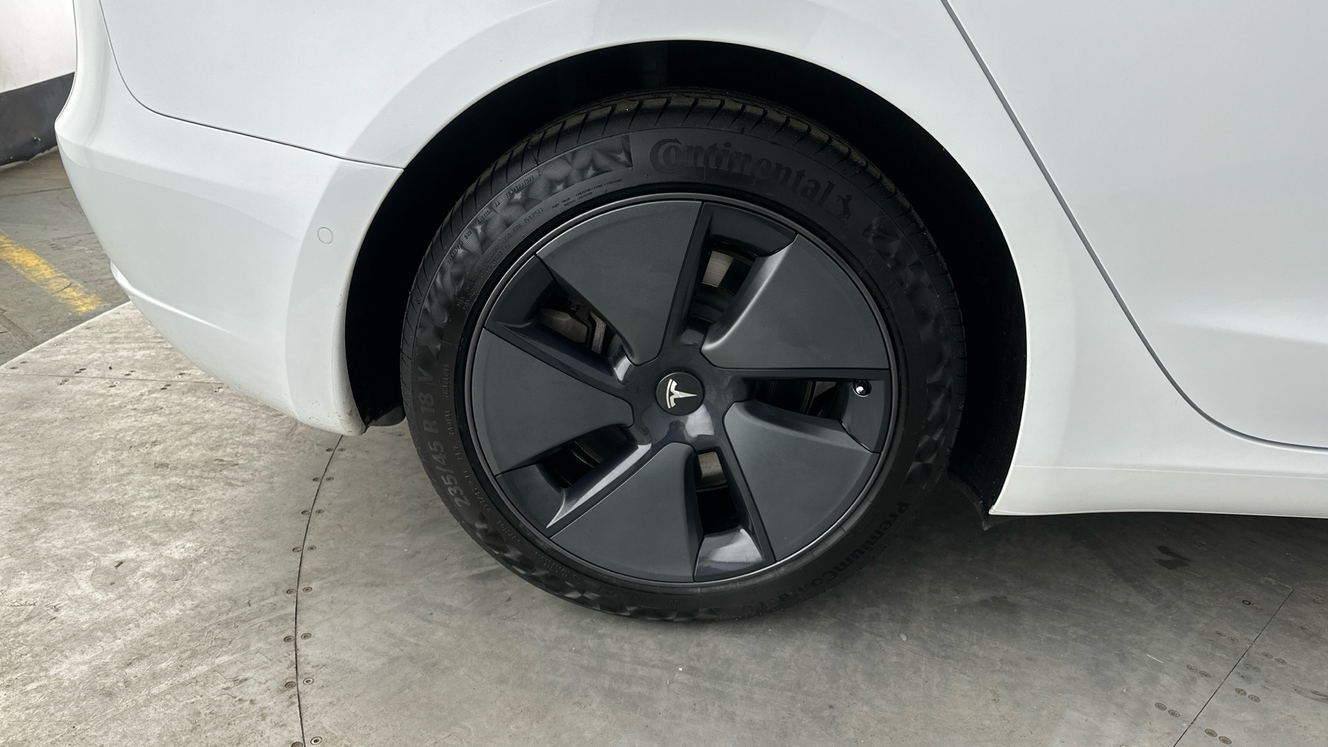 4058355 Standard Plus 4dr Auto