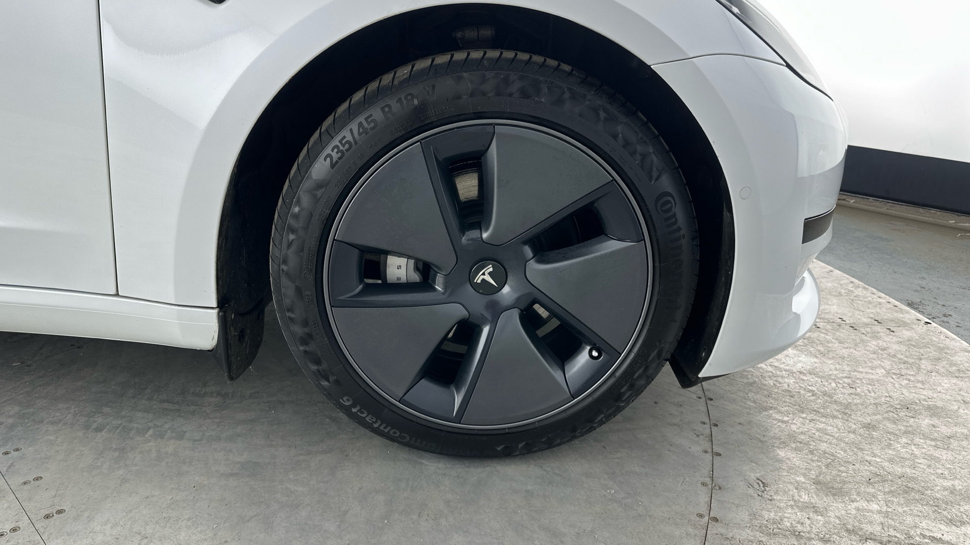 4058355 Standard Plus 4dr Auto