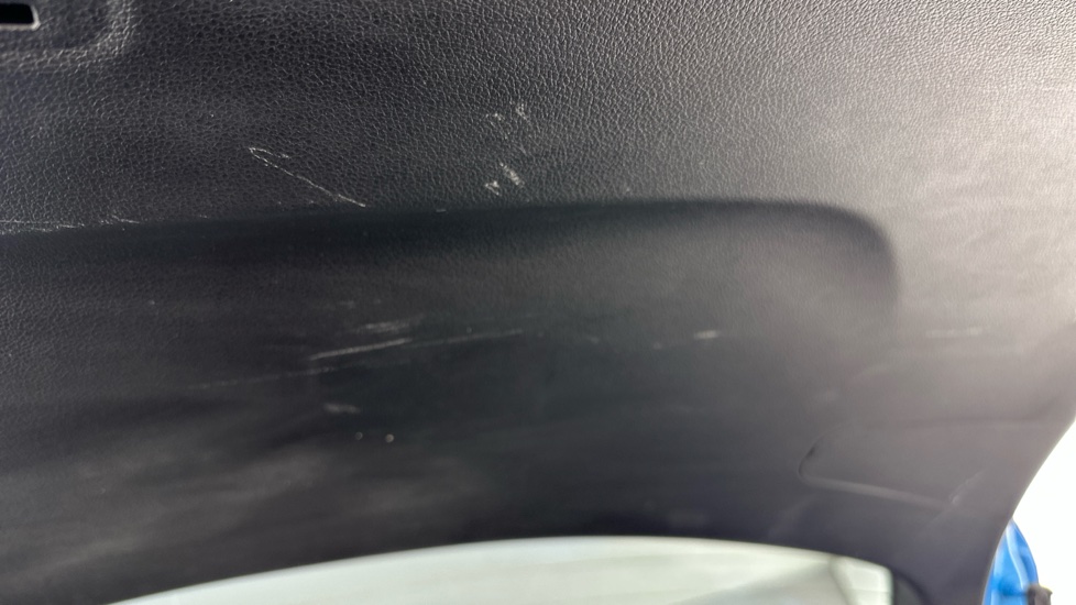 HYUNDAI KONA scratch