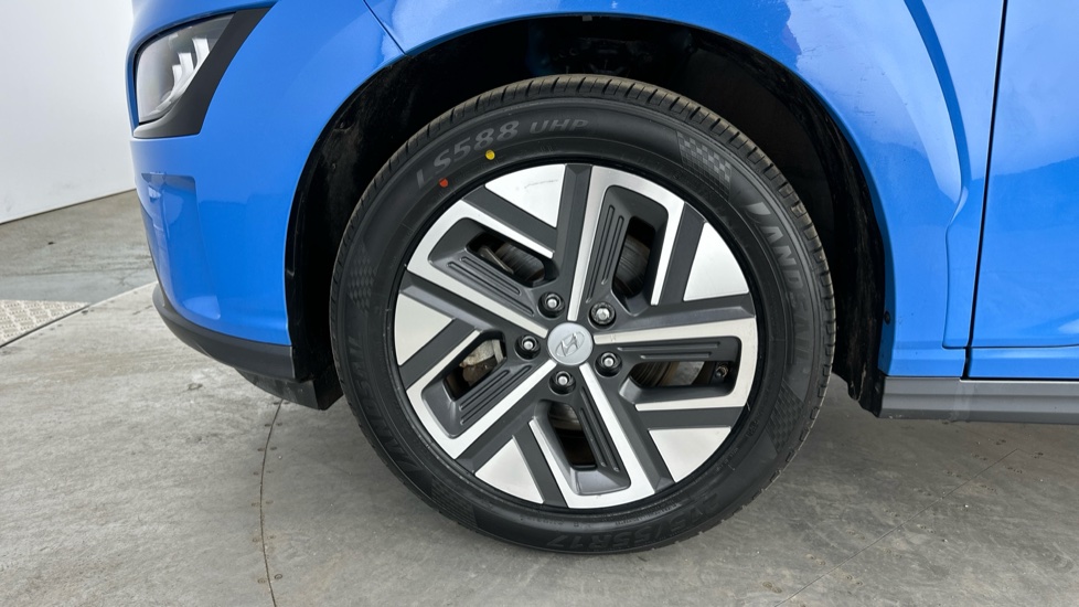 HYUNDAI KONA Image 16