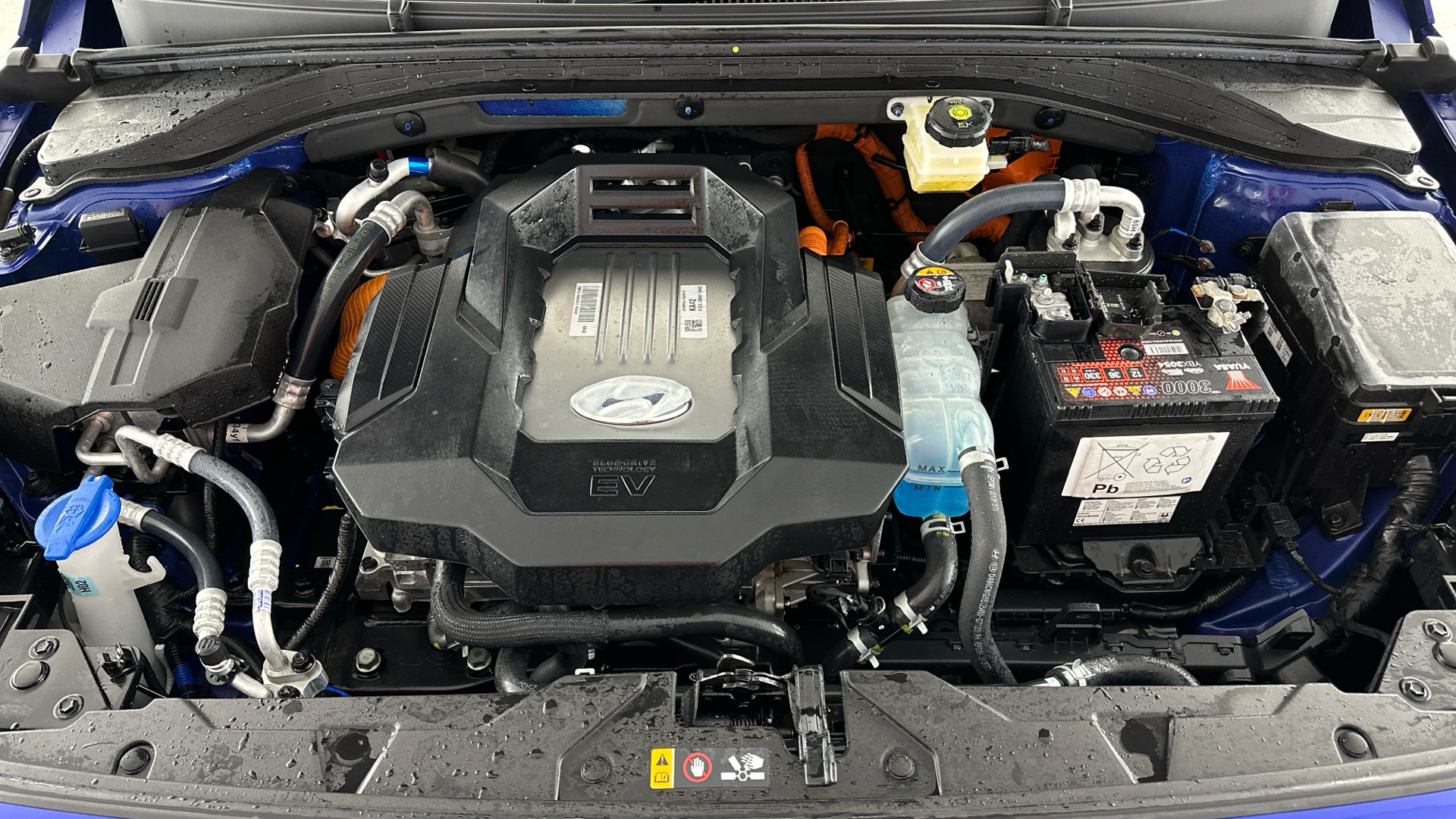 4060150 100kW Premium 38kWh 5dr Auto