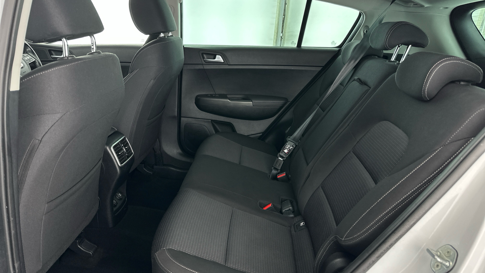 4049526 1.6 CRDi 48V ISG 2 5dr