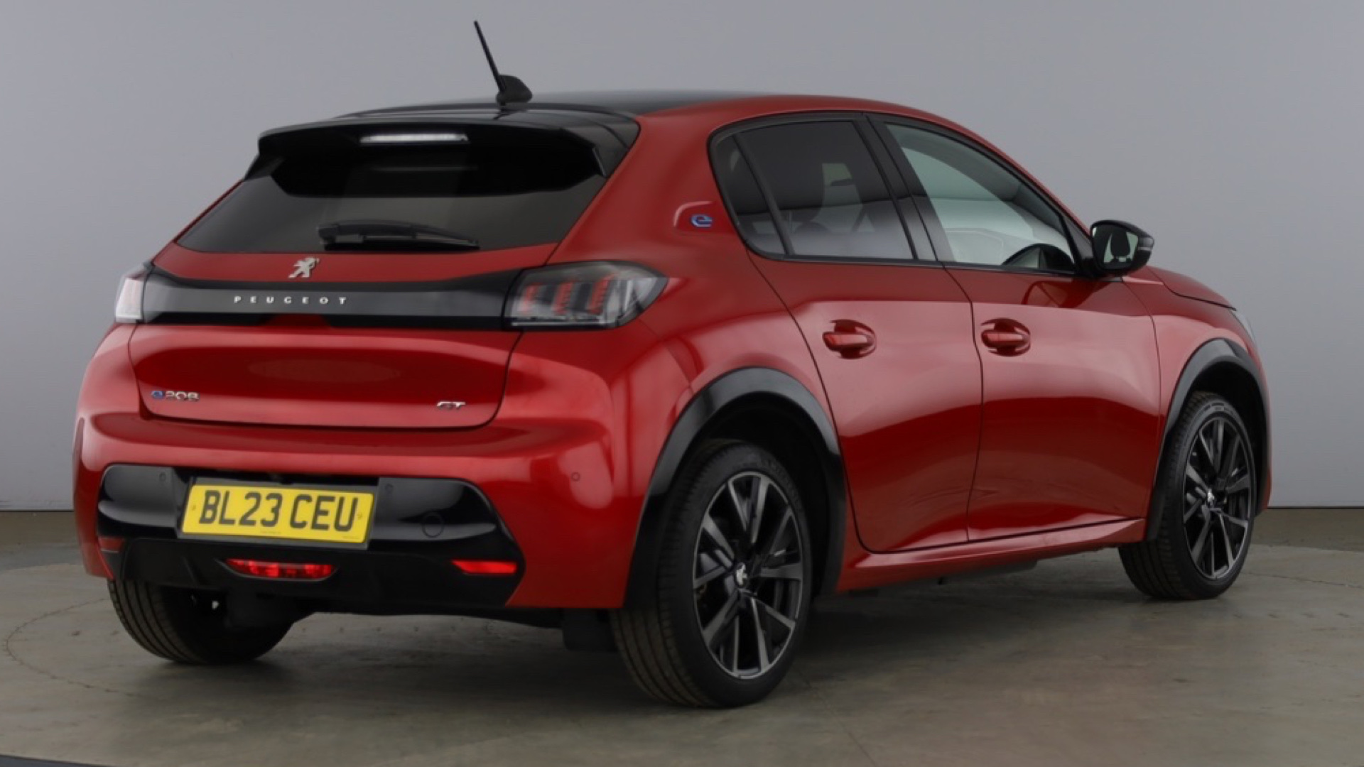 4020889 100kW GT 50kWh 5dr Auto