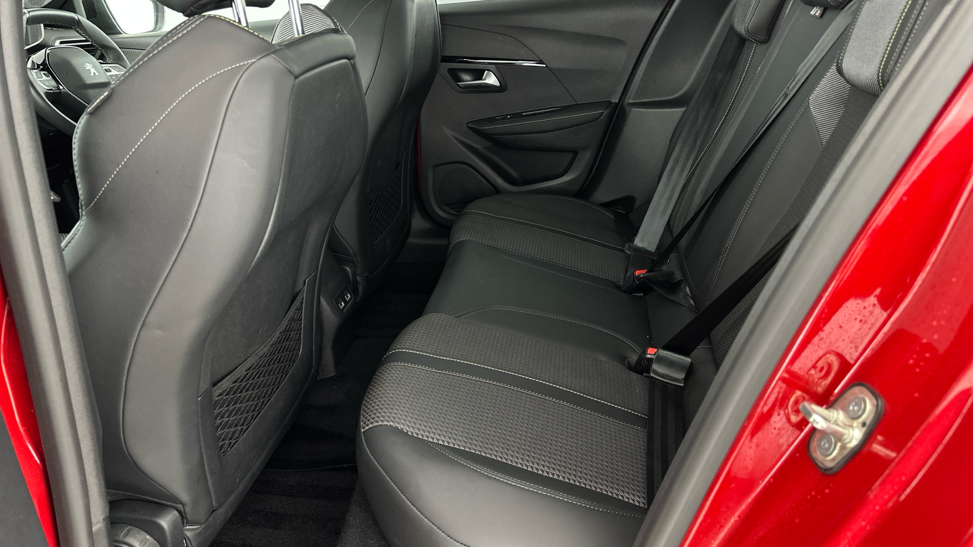 4020889 100kW GT 50kWh 5dr Auto