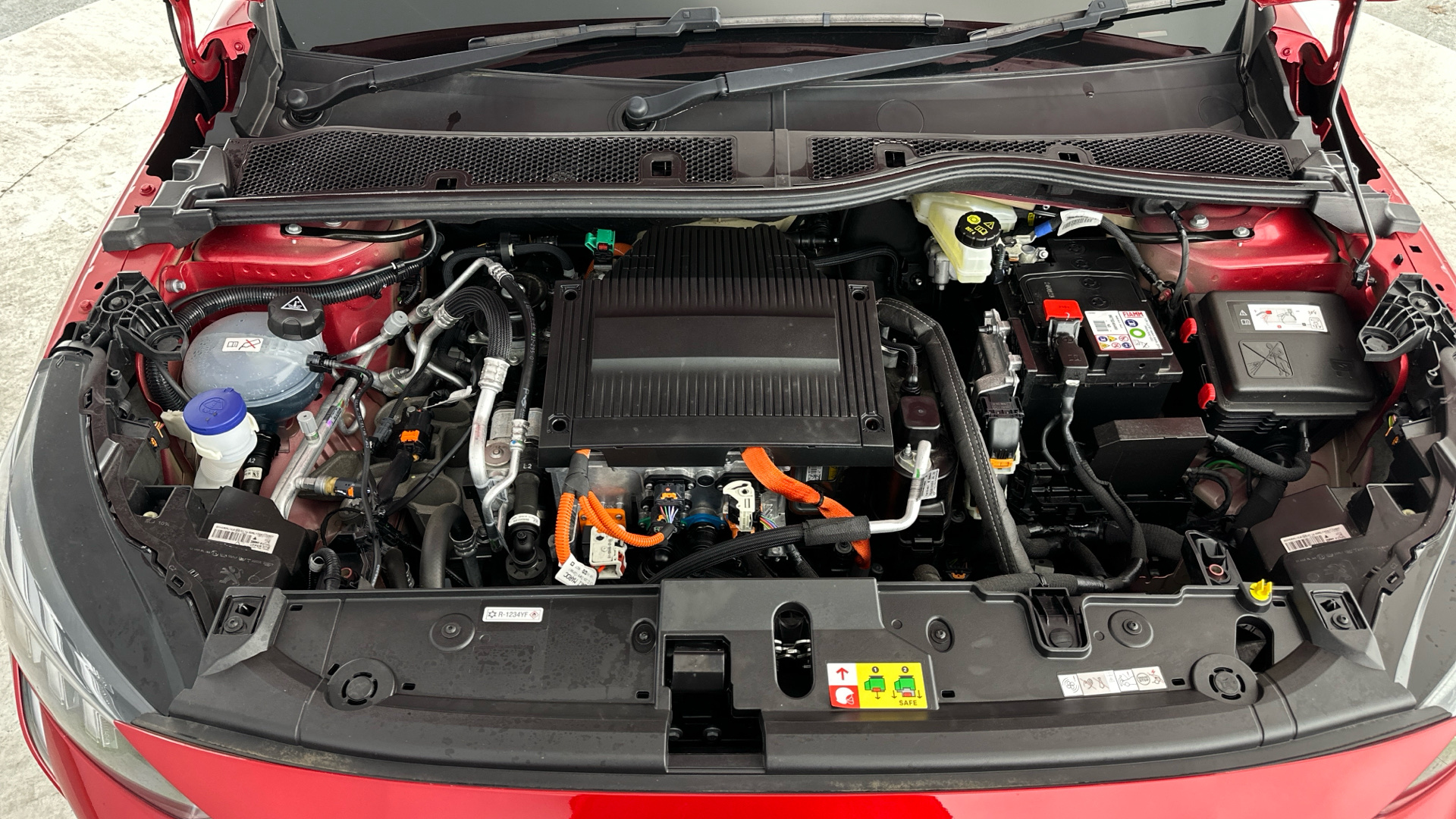 4020889 100kW GT 50kWh 5dr Auto