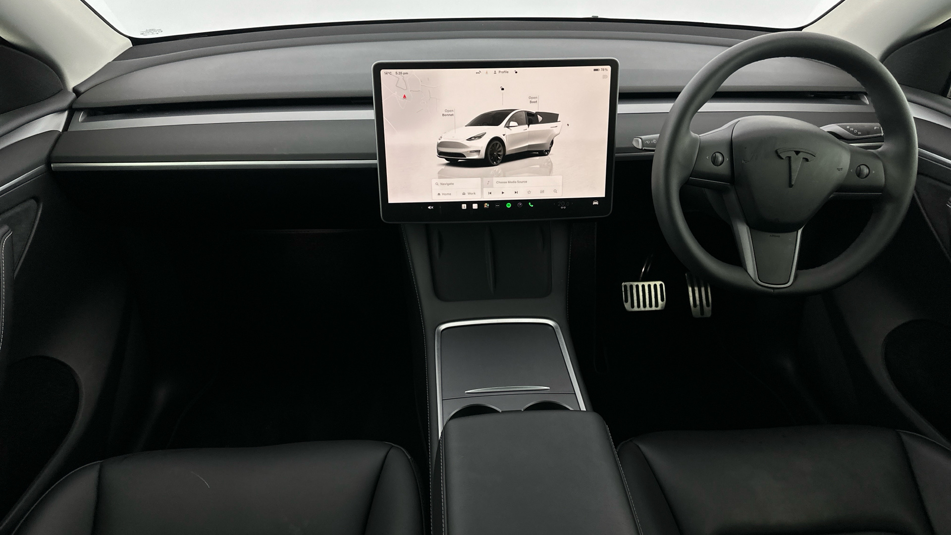 4020881 RWD 5dr Auto